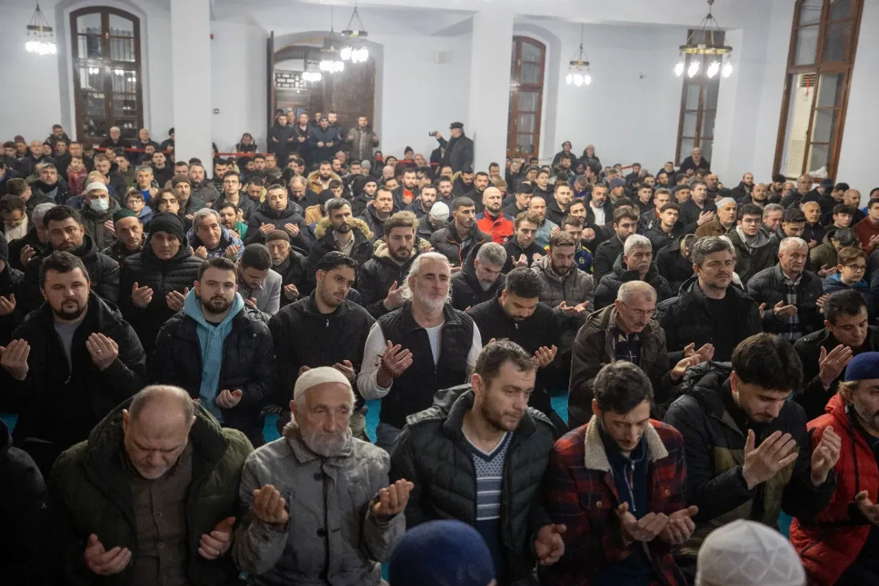 Aa 20250213 37045989 37045977 Sakaryada Berat Kandili Idrak Edildi