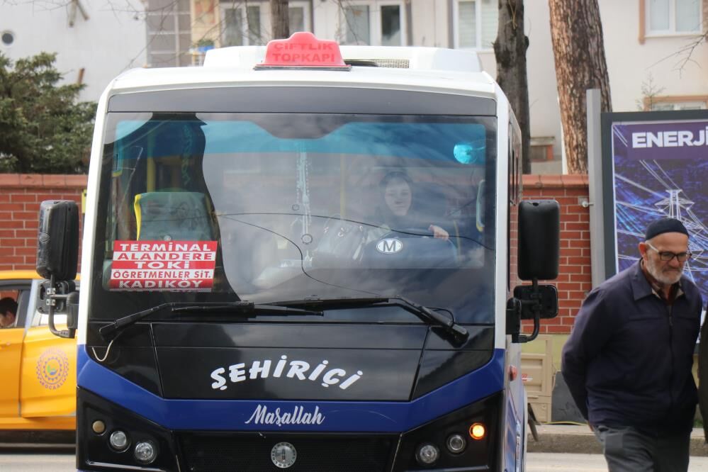 A W631890 03