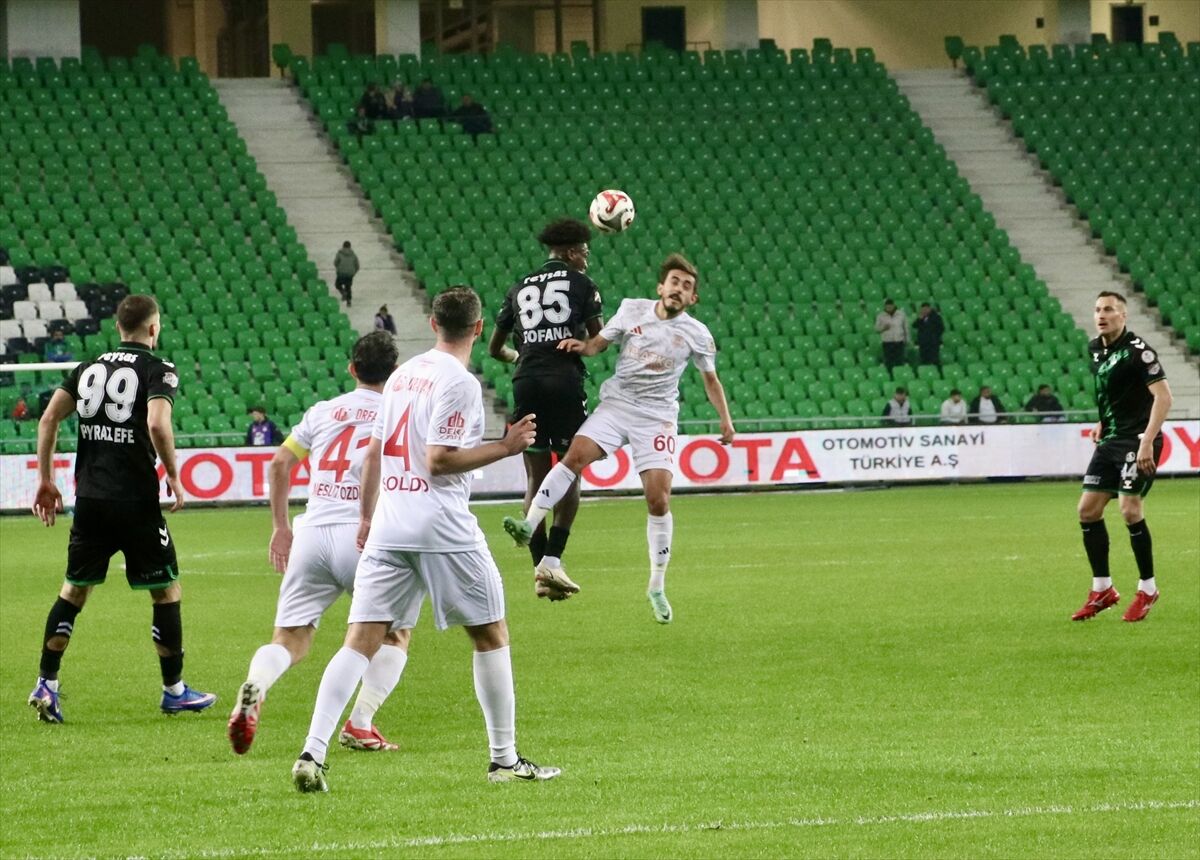 Aa 20260219 40613712 40613709 Sakaryaspor Atko Grup Pendikspor (1)