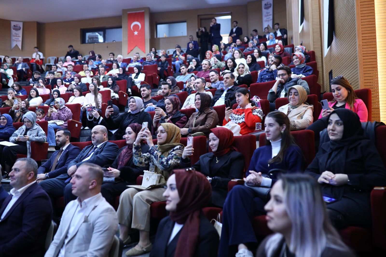 Eği̇ti̇m Programi (3)
