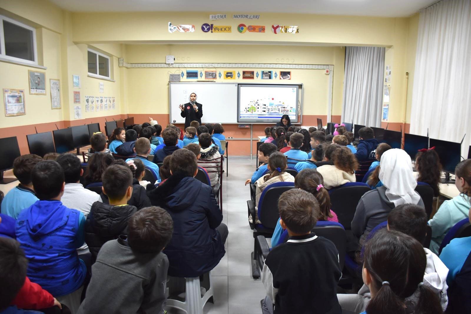 Erenler’de Afetlere Karşi Bi̇li̇nçli̇ Nesi̇ller (5)