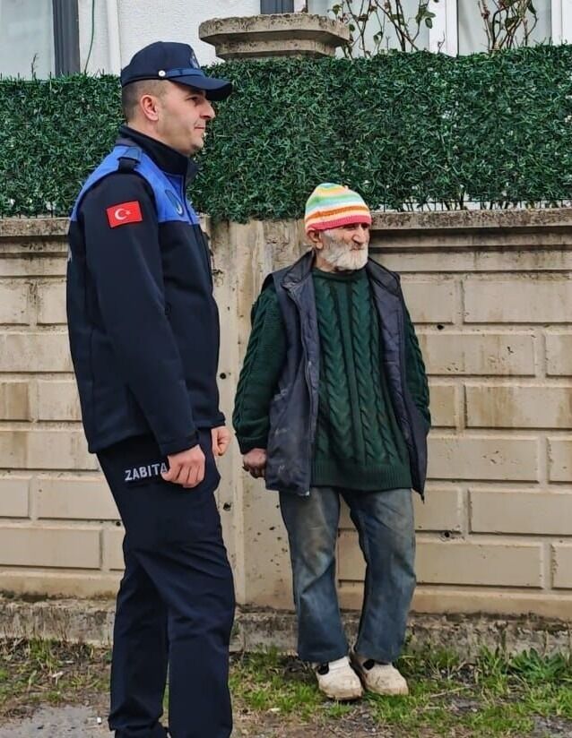 Fgjgfgjf (1)