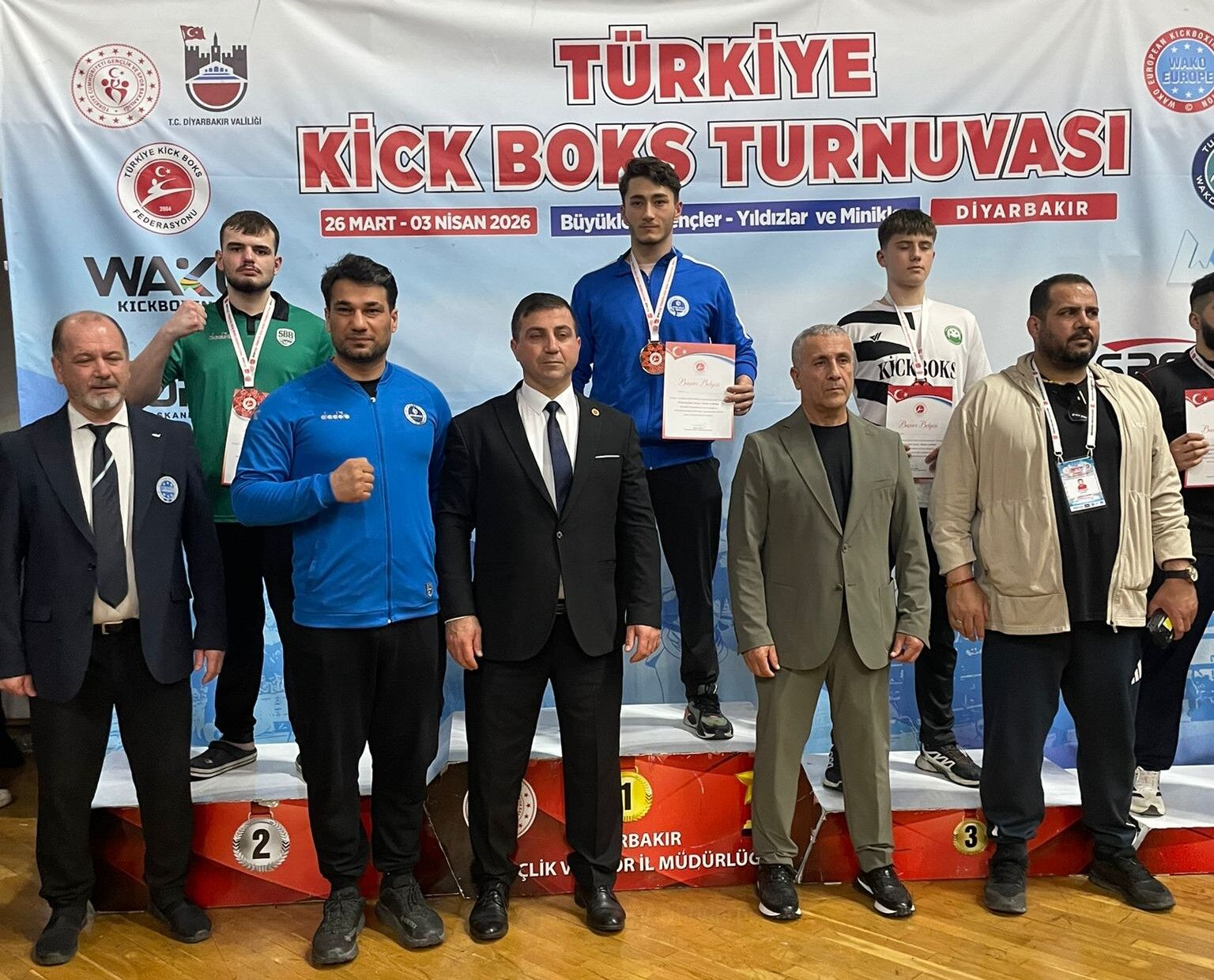 3 Kick Boks-1