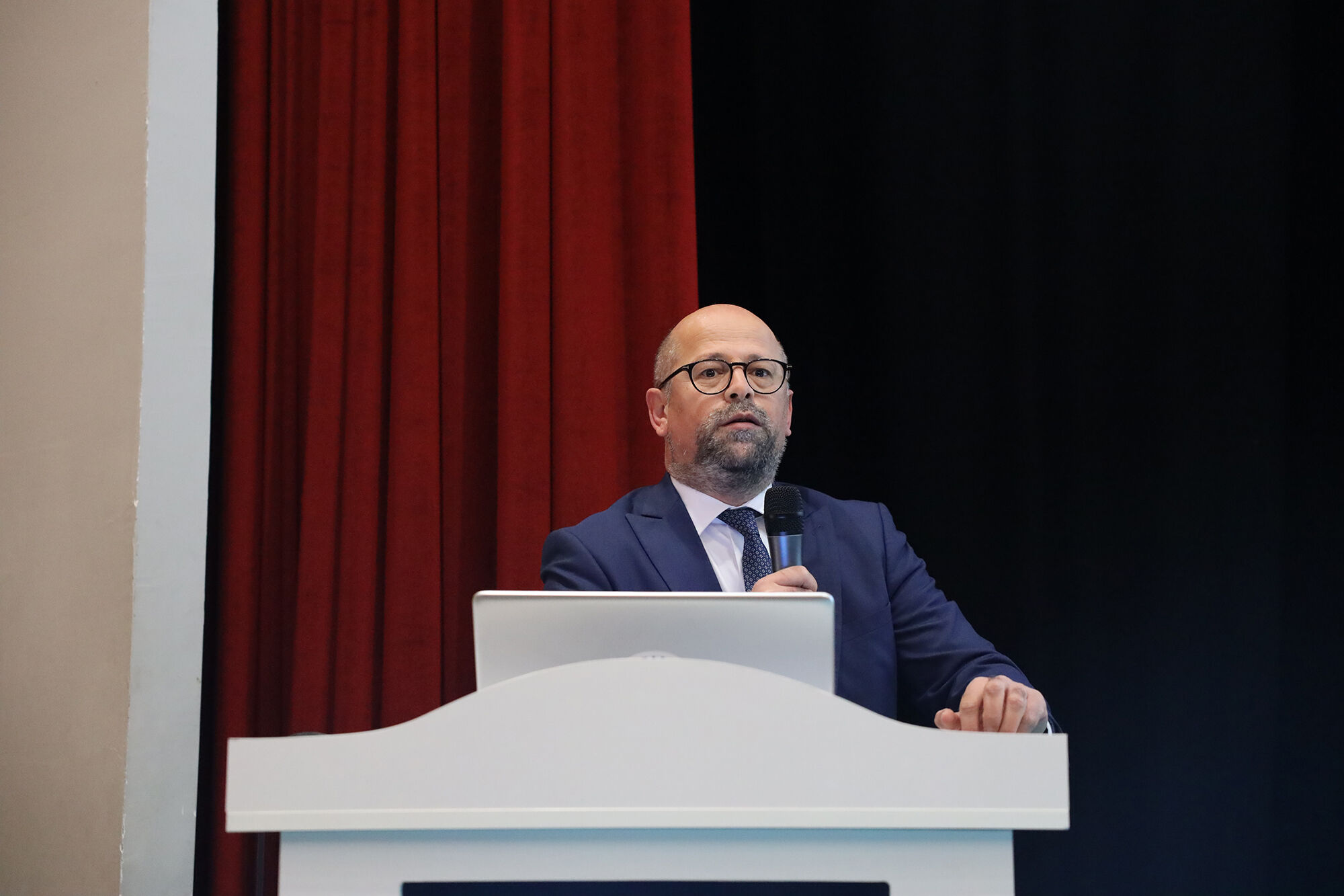 Doç. Dr. Mahmud İslam