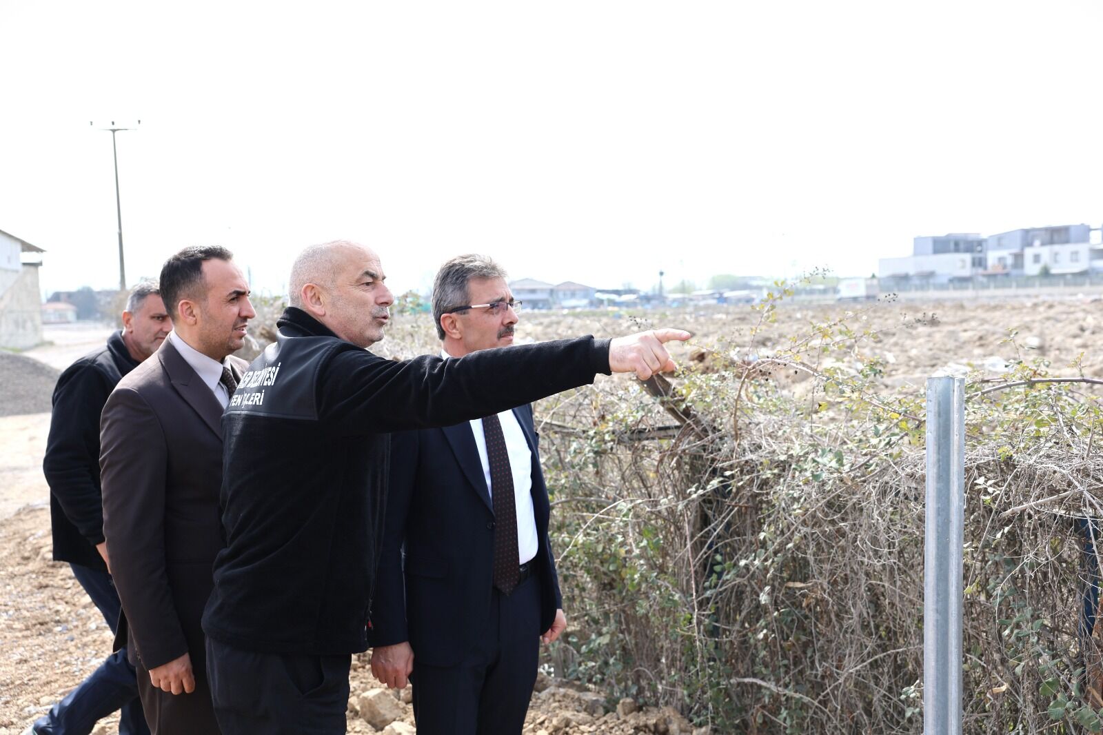 Erenler Beledi̇yesi̇ Ağiz Ve Di̇ş Sağliği Hastanesi̇ Alaninda Çalişmalarini Sürdürüyor (4)