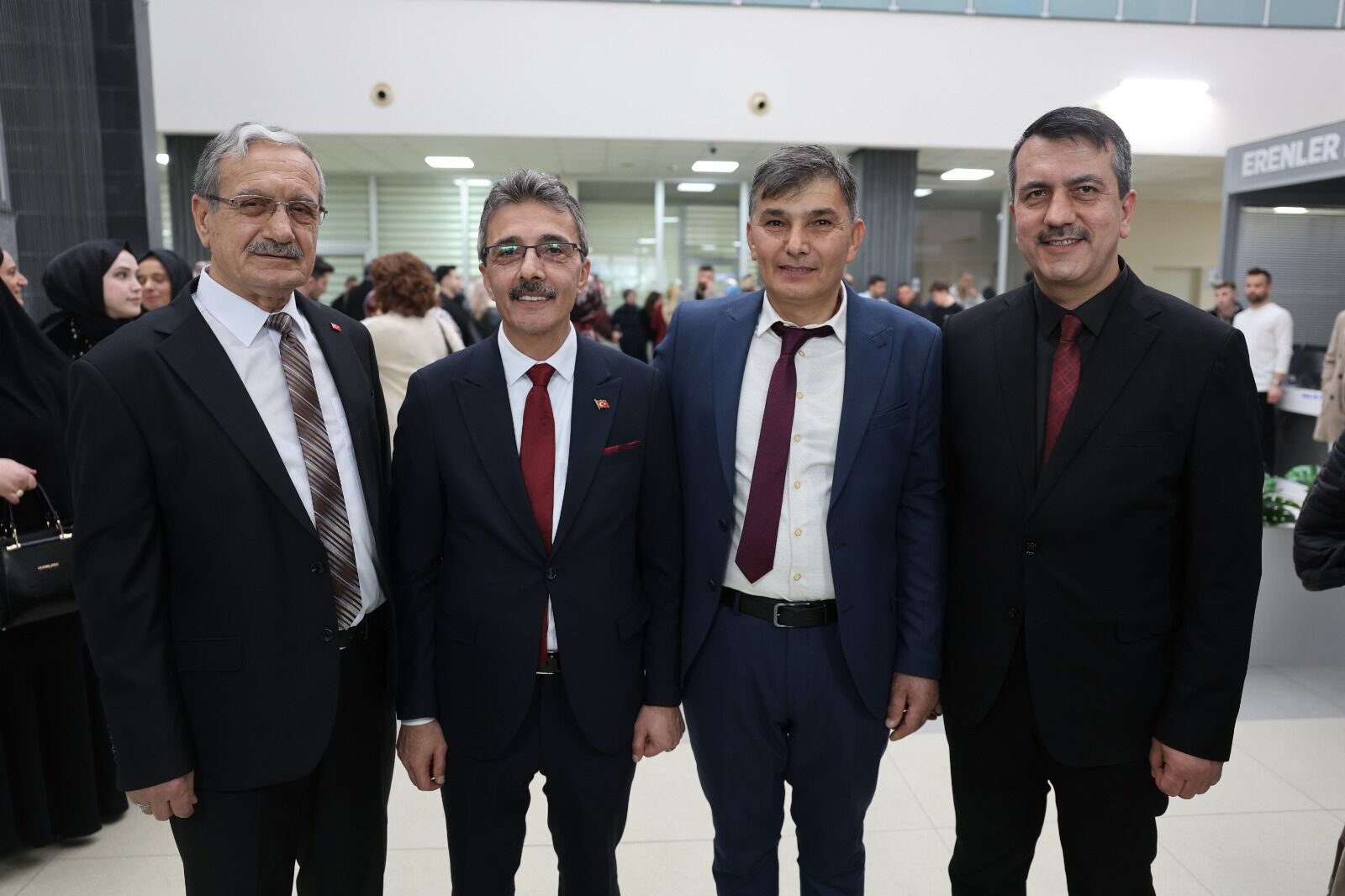 Erenler Beledi̇yesi̇’nde Bayramlaşma Programina Yoğun İlgi̇ (10)