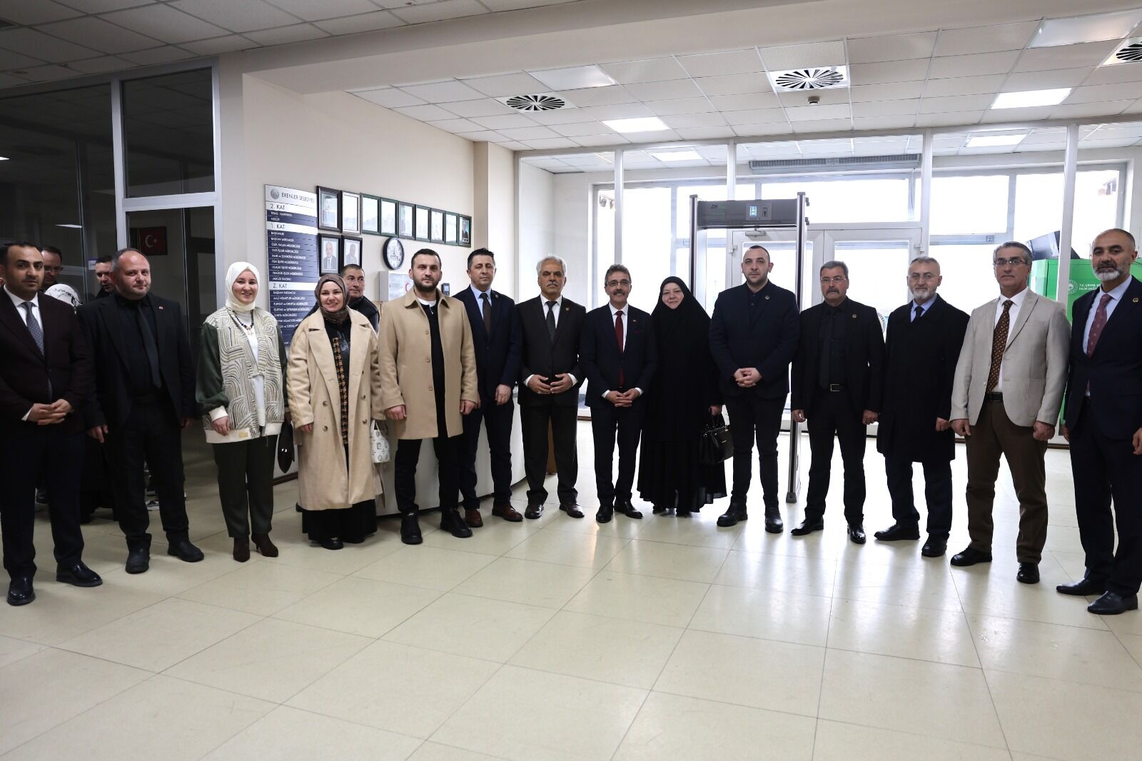 Erenler Beledi̇yesi̇’nde Bayramlaşma Programina Yoğun İlgi̇ (8)