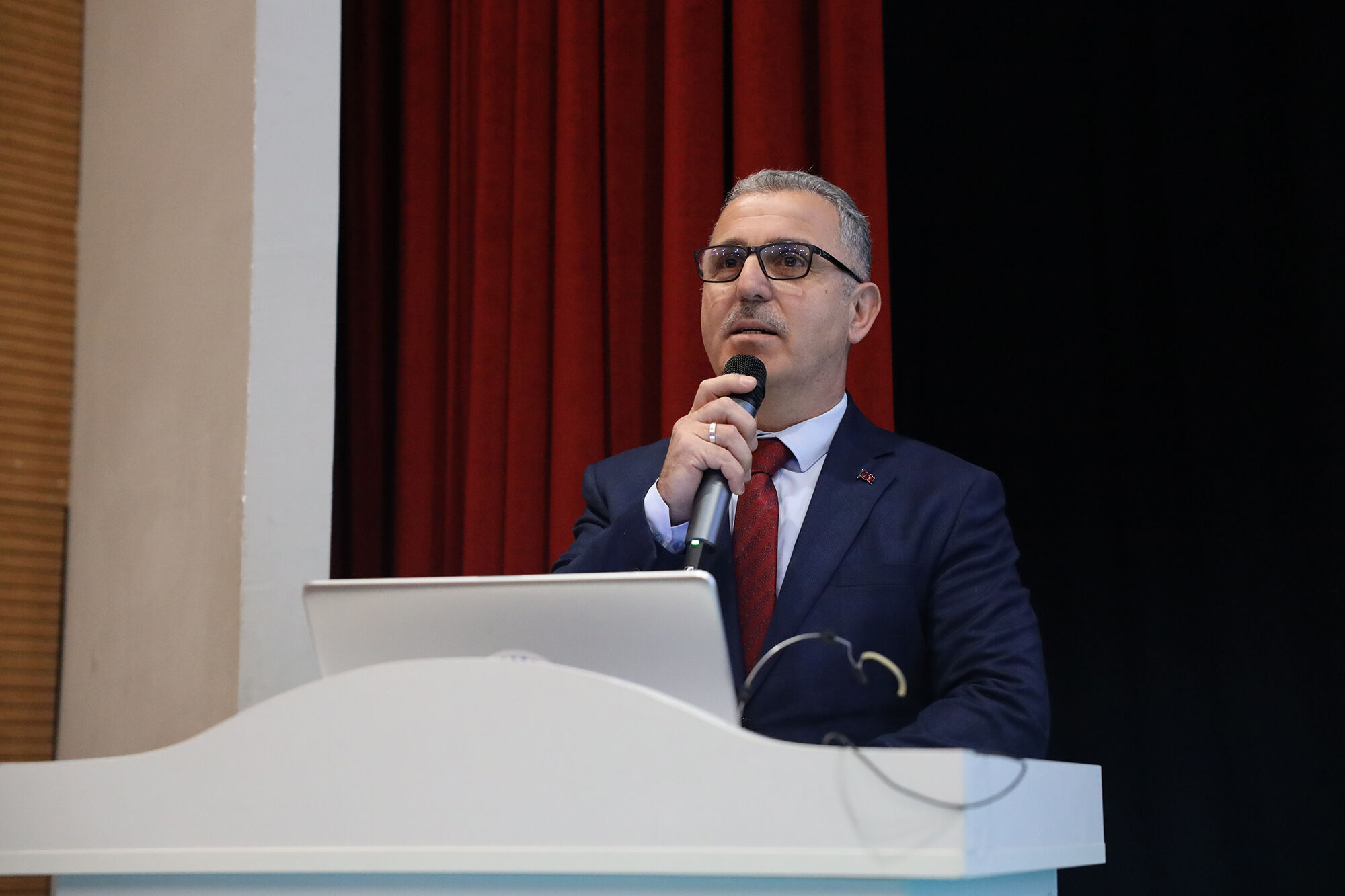 Mustafa Özer