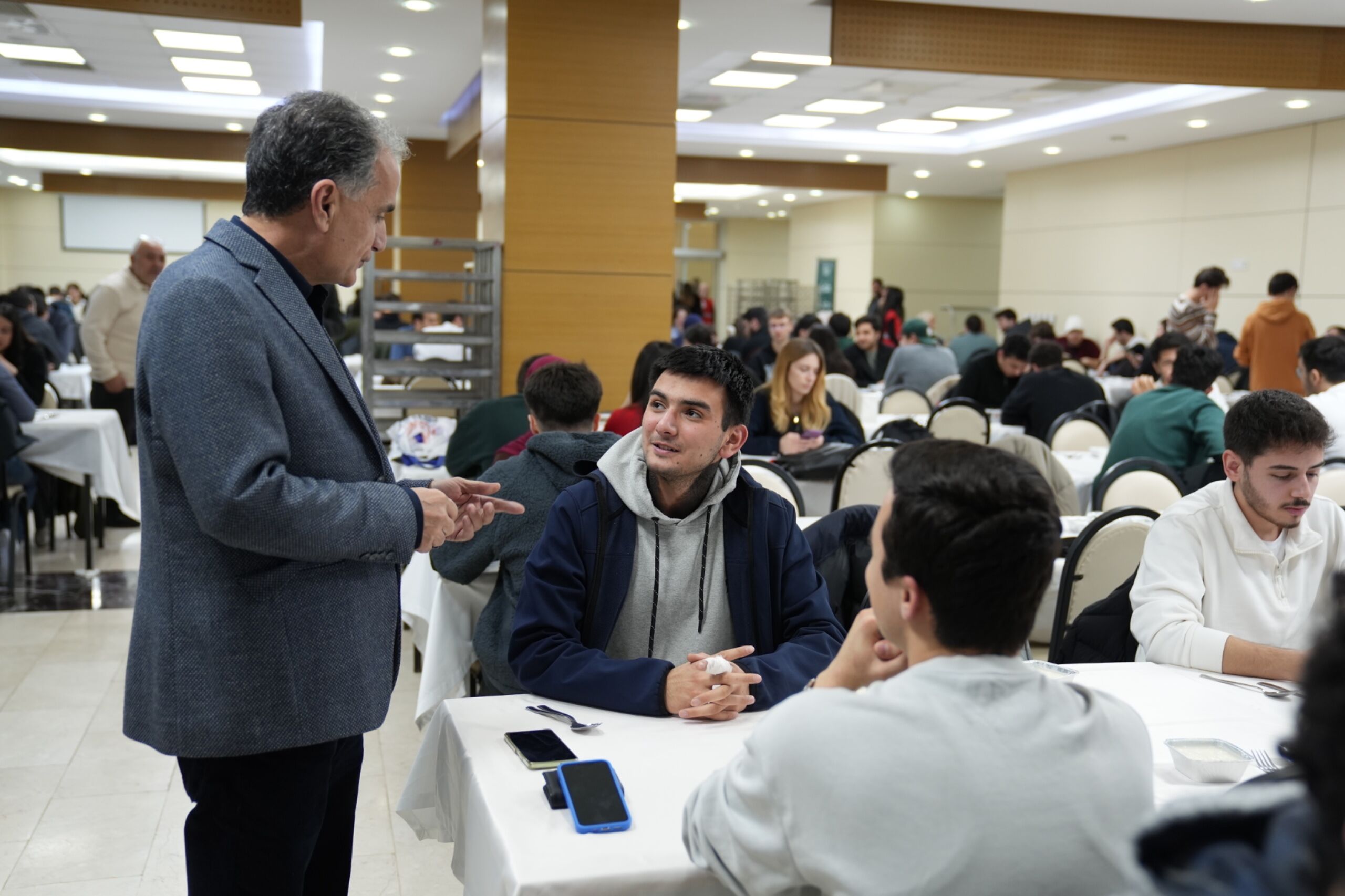 Sau’de Ramazan Boyunca İftar Programları Devam Ediyor (6)
