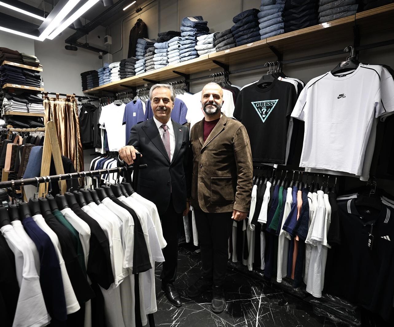 12 (3)-47