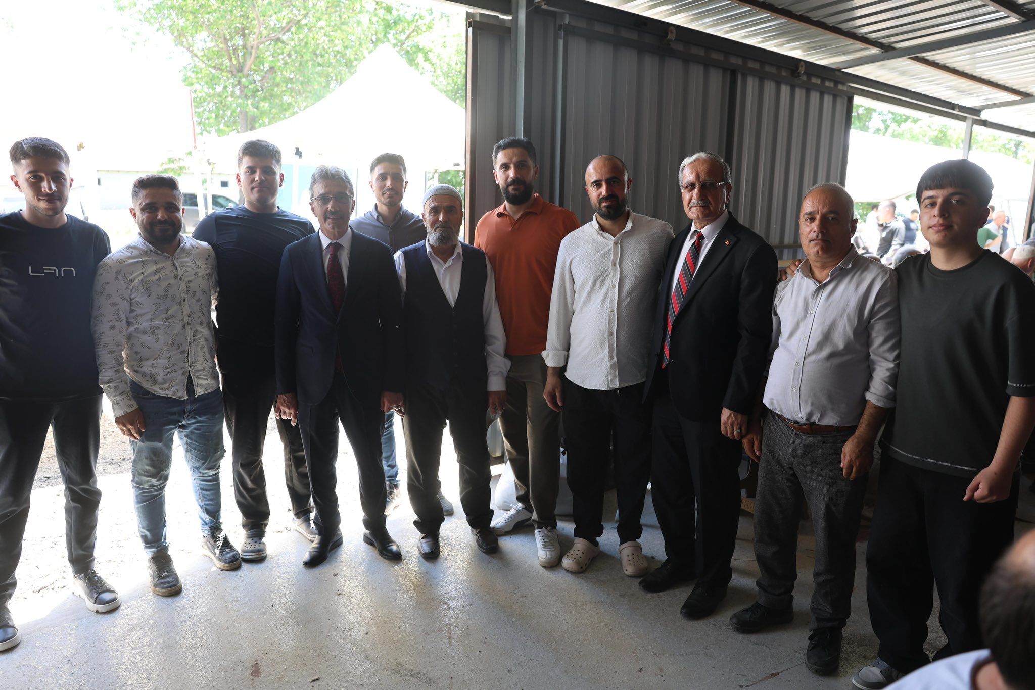 Erenler Beledi̇ye Başkani Şenol Di̇nç’ten Bayram Zi̇yaretleri̇ (15)