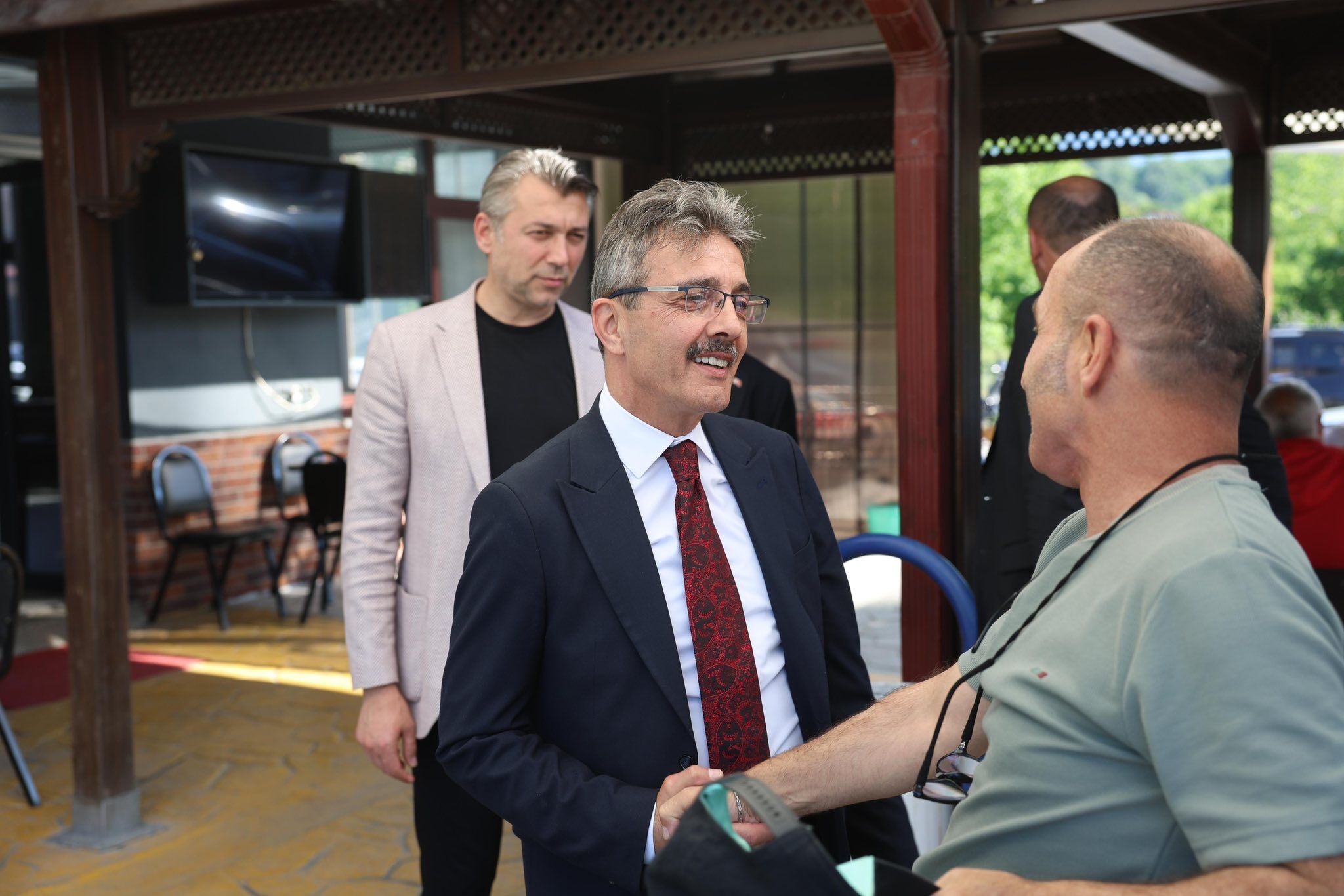 Erenler Beledi̇ye Başkani Şenol Di̇nç’ten Bayram Zi̇yaretleri̇ (8)