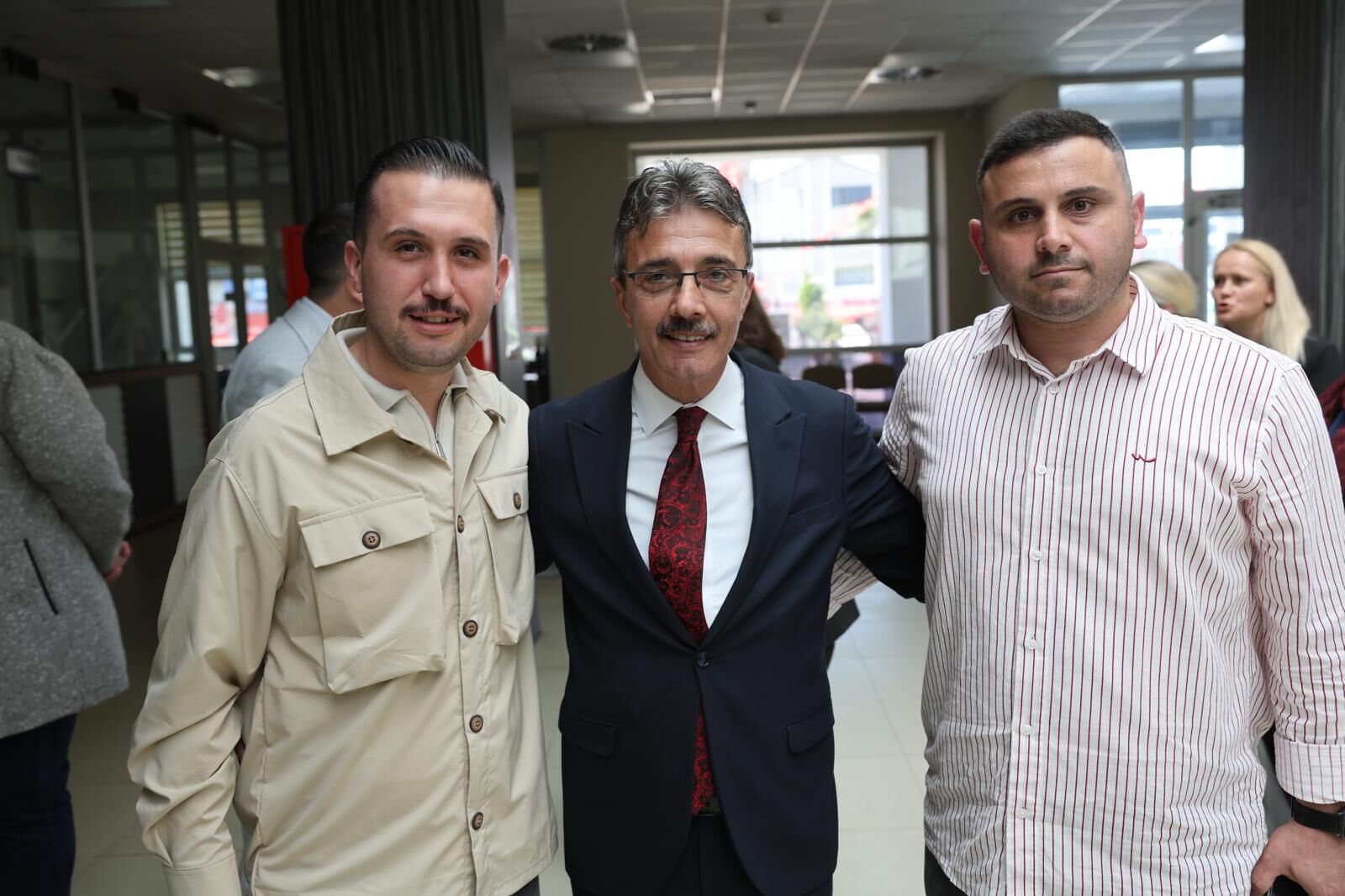 Erenler Beledi̇yesi̇’nde Bayramlaşma Programina Yoğun İlgi̇ (32)