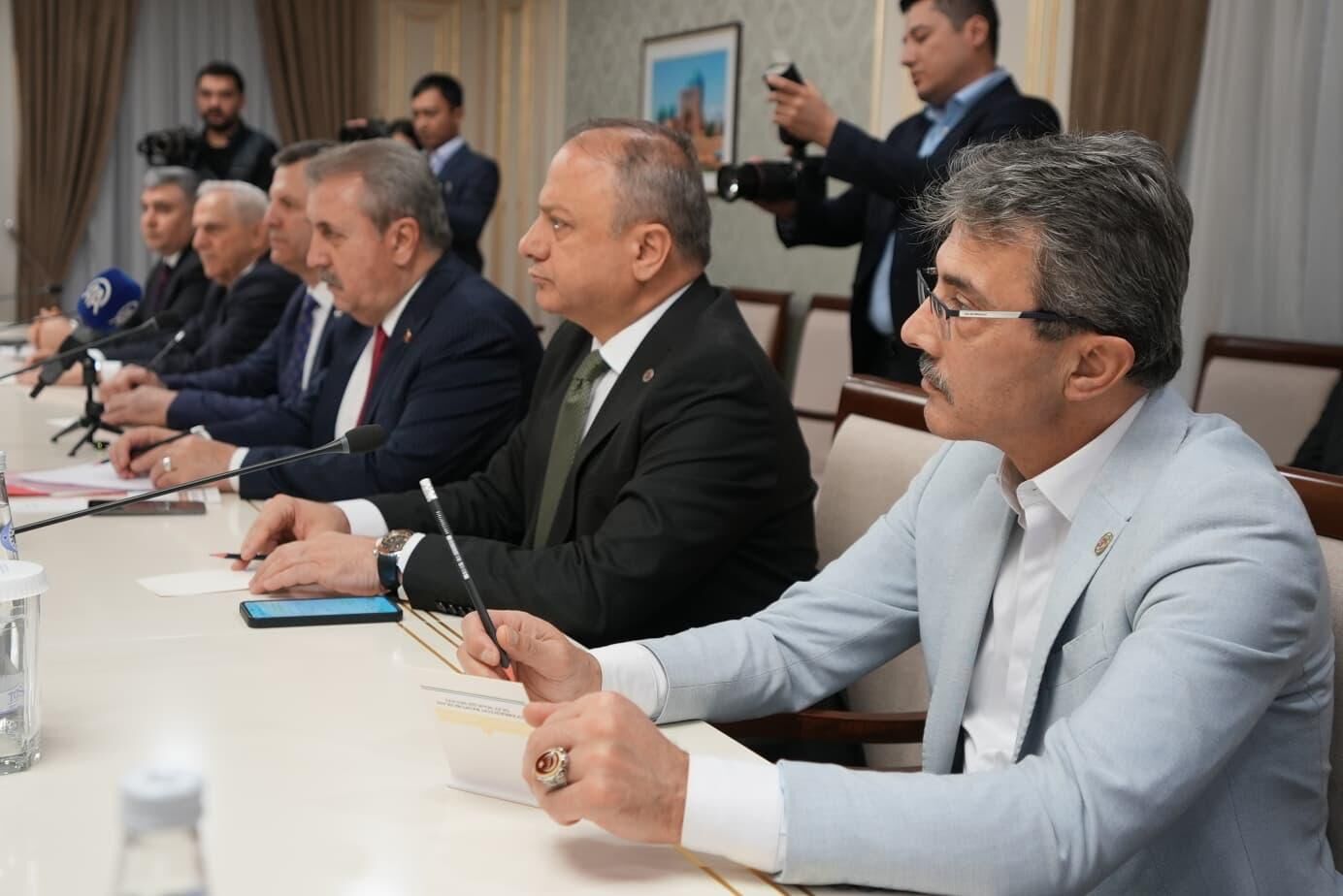 Özbeki̇stan’da Si̇yasi̇ Ve Kültürel Buluşmalar (7)