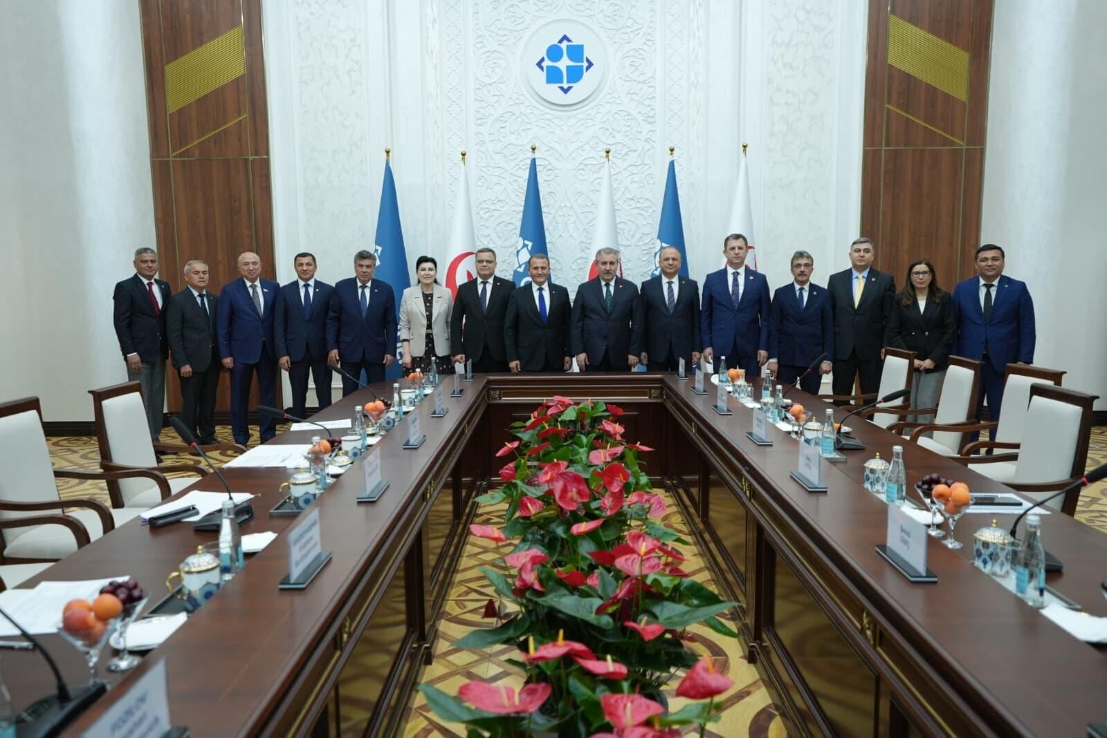 Özbeki̇stan’da Si̇yasi̇ Ve Kültürel Buluşmalar (9)