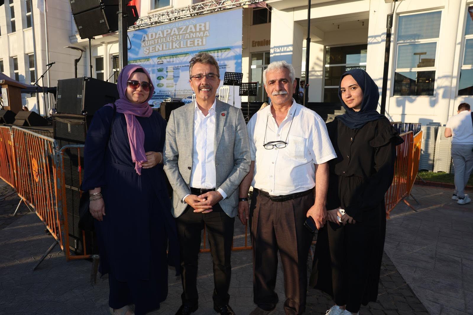 Erenler’de Kurtuluş Şenli̇kleri̇ Coşkuyla Başladi (11)