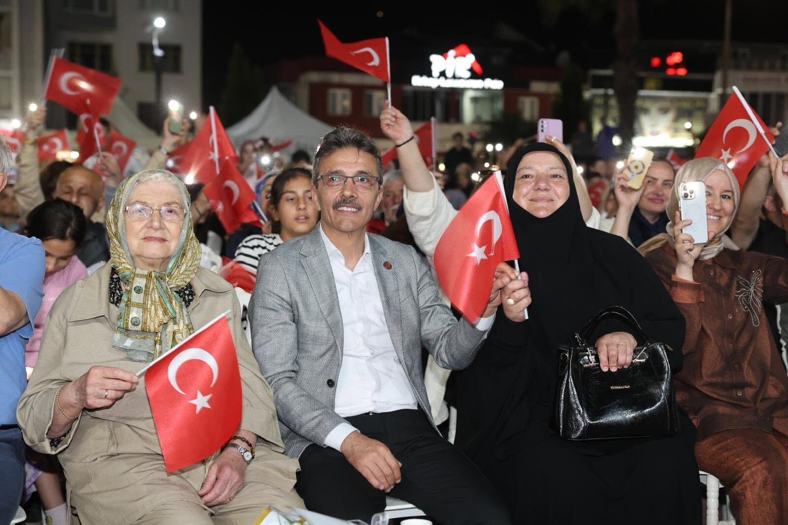 Erenler’de Kurtuluş Şenli̇kleri̇ Coşkuyla Başladi (8)