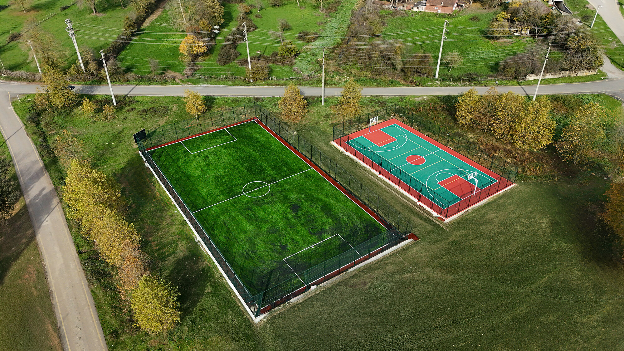 Futbol, Basketbol Ve Voleybol Tesi̇sleri̇1