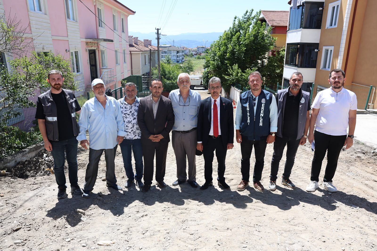 Başkan Şenol Di̇nç, Fen İşleri̇ Çalişmalarini Yeri̇nde İnceledi̇ (1)