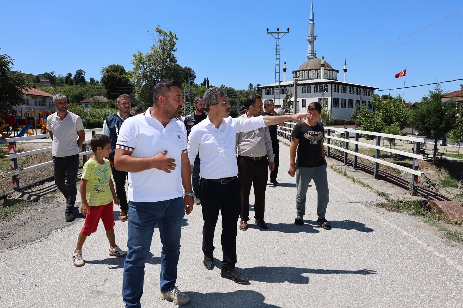 Başkan Şenol Di̇nç, Fen İşleri̇ Çalişmalarini Yeri̇nde İnceledi̇ (21)