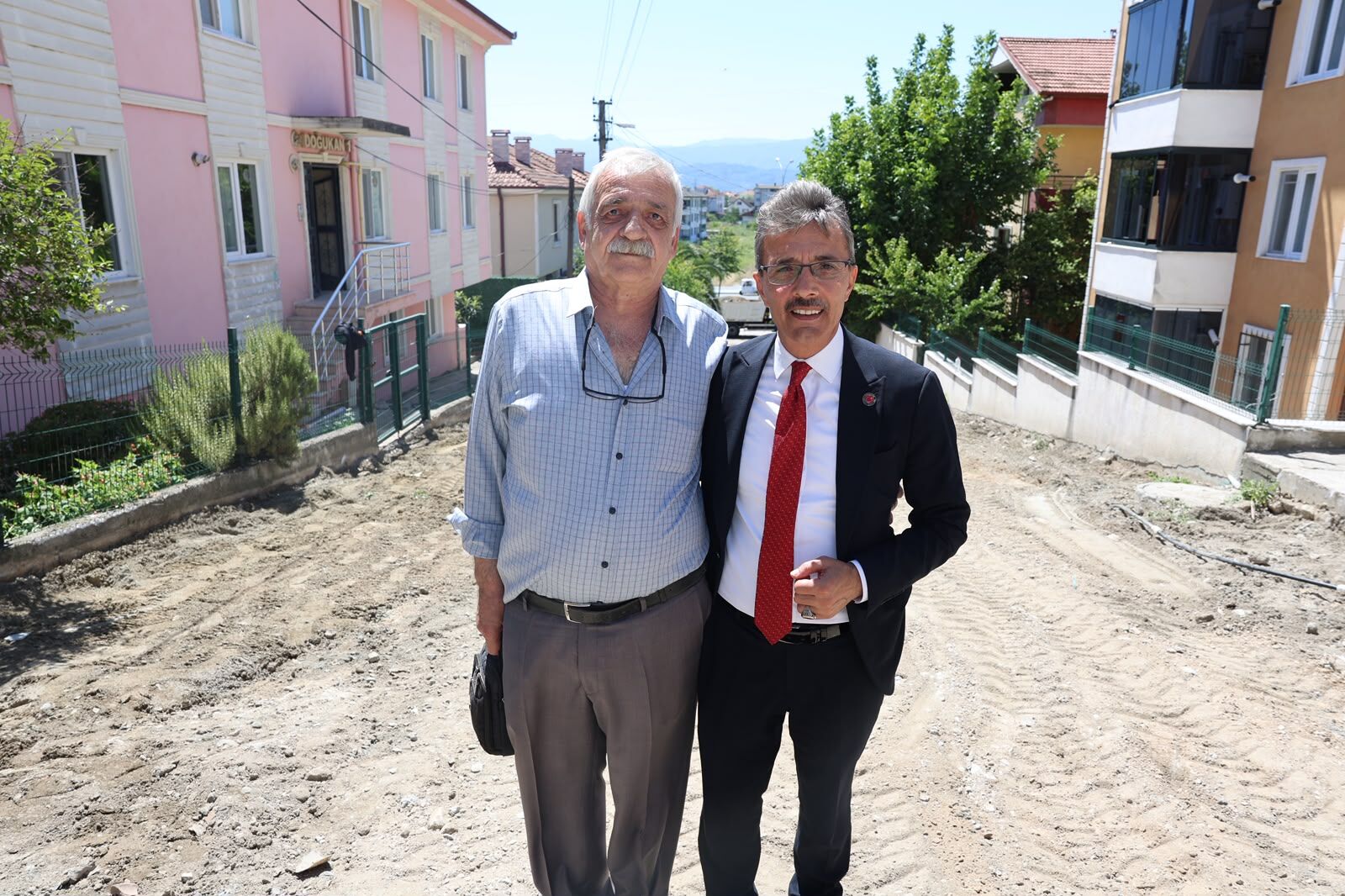 Başkan Şenol Di̇nç, Fen İşleri̇ Çalişmalarini Yeri̇nde İnceledi̇ (23)