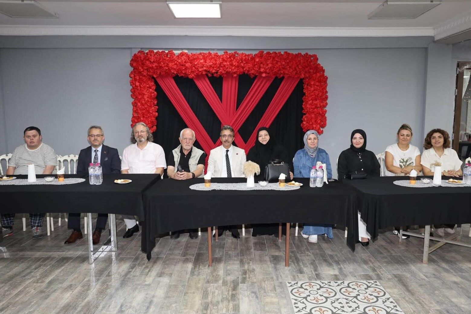 Erenler Beledi̇yesi̇ Kadin Kulübü Hi̇zmete Açildi (3)