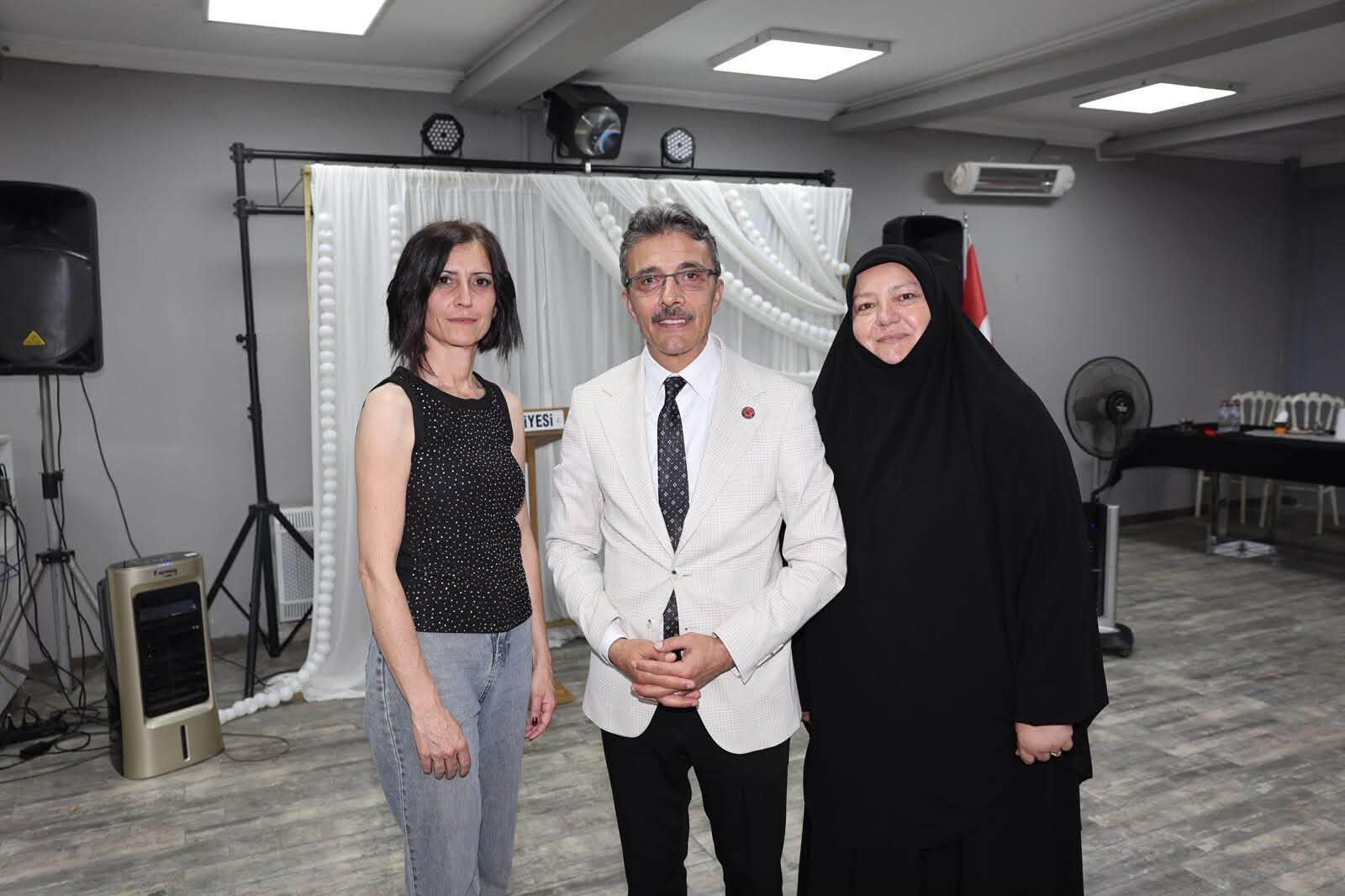 Erenler Beledi̇yesi̇ Kadin Kulübü Hi̇zmete Açildi (6)