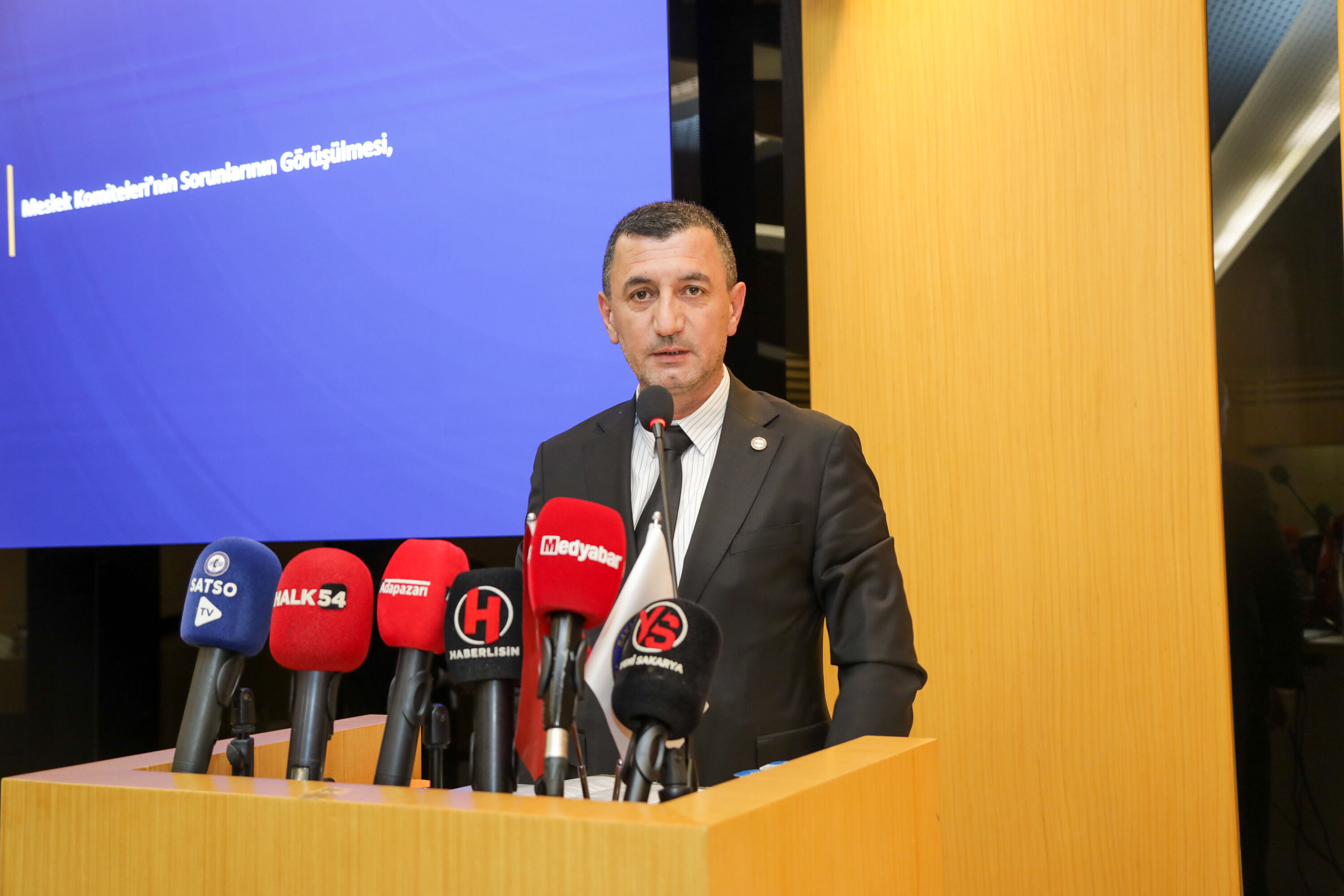 12 Ahmet Karapekmez Agustos Meclis 20260826 273