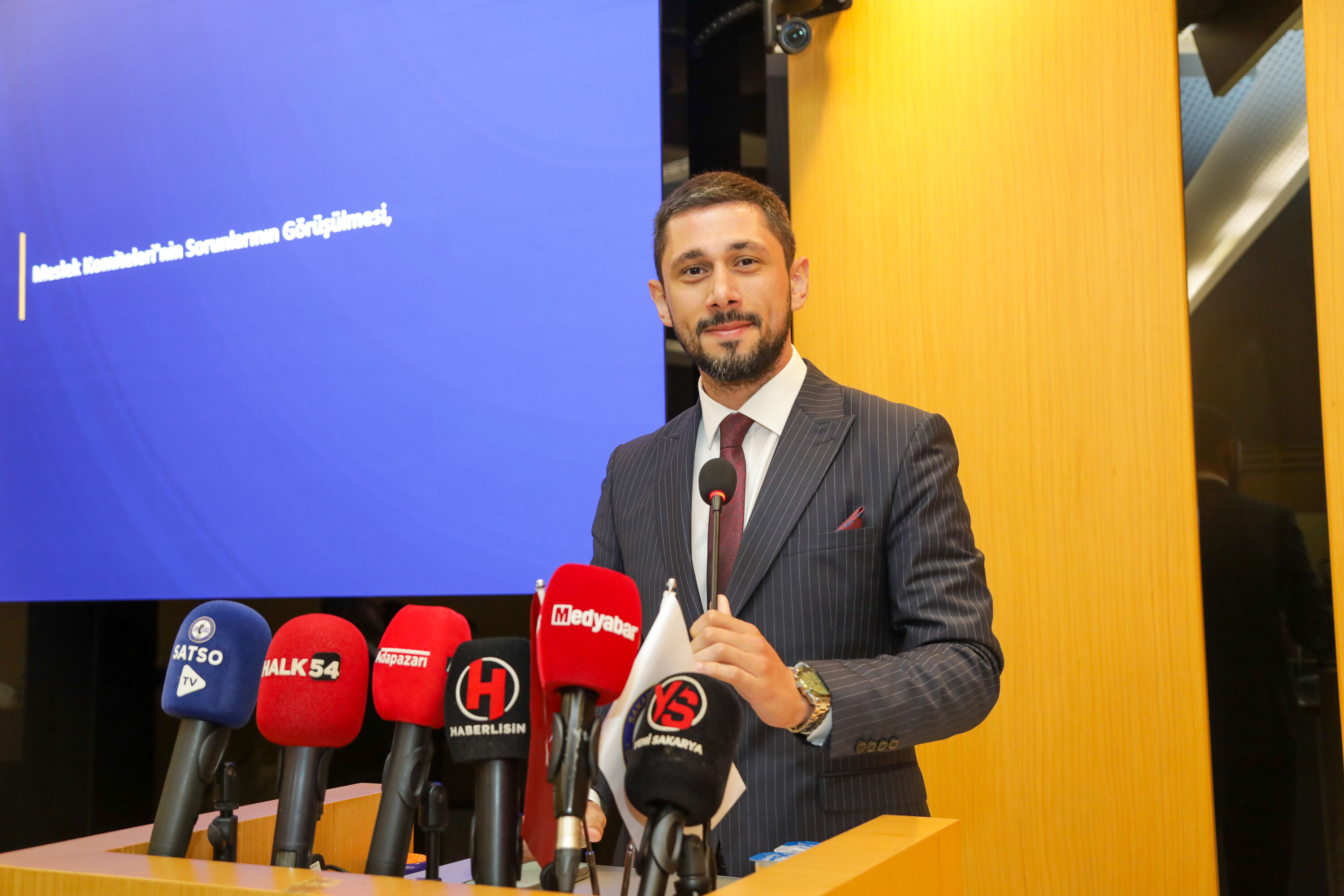13 Yunus Emre Elbek Agustos Meclis 20260826 274