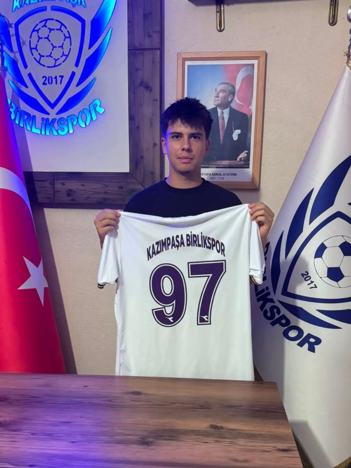 B İ R L İ K97