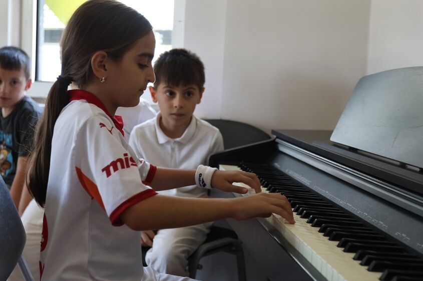 Bi̇lgi̇ Ve Mi̇lletevleri̇ (28)