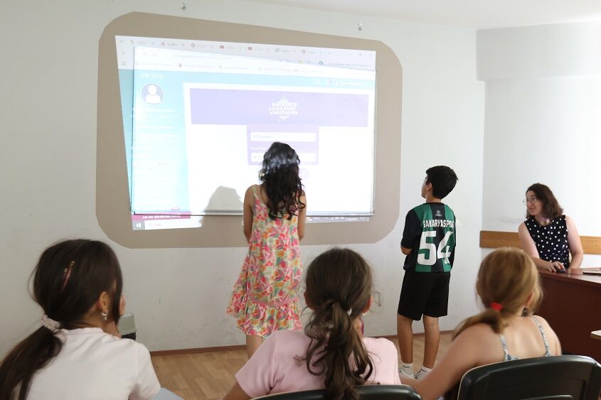 Bi̇lgi̇ Ve Mi̇lletevleri̇ (32)