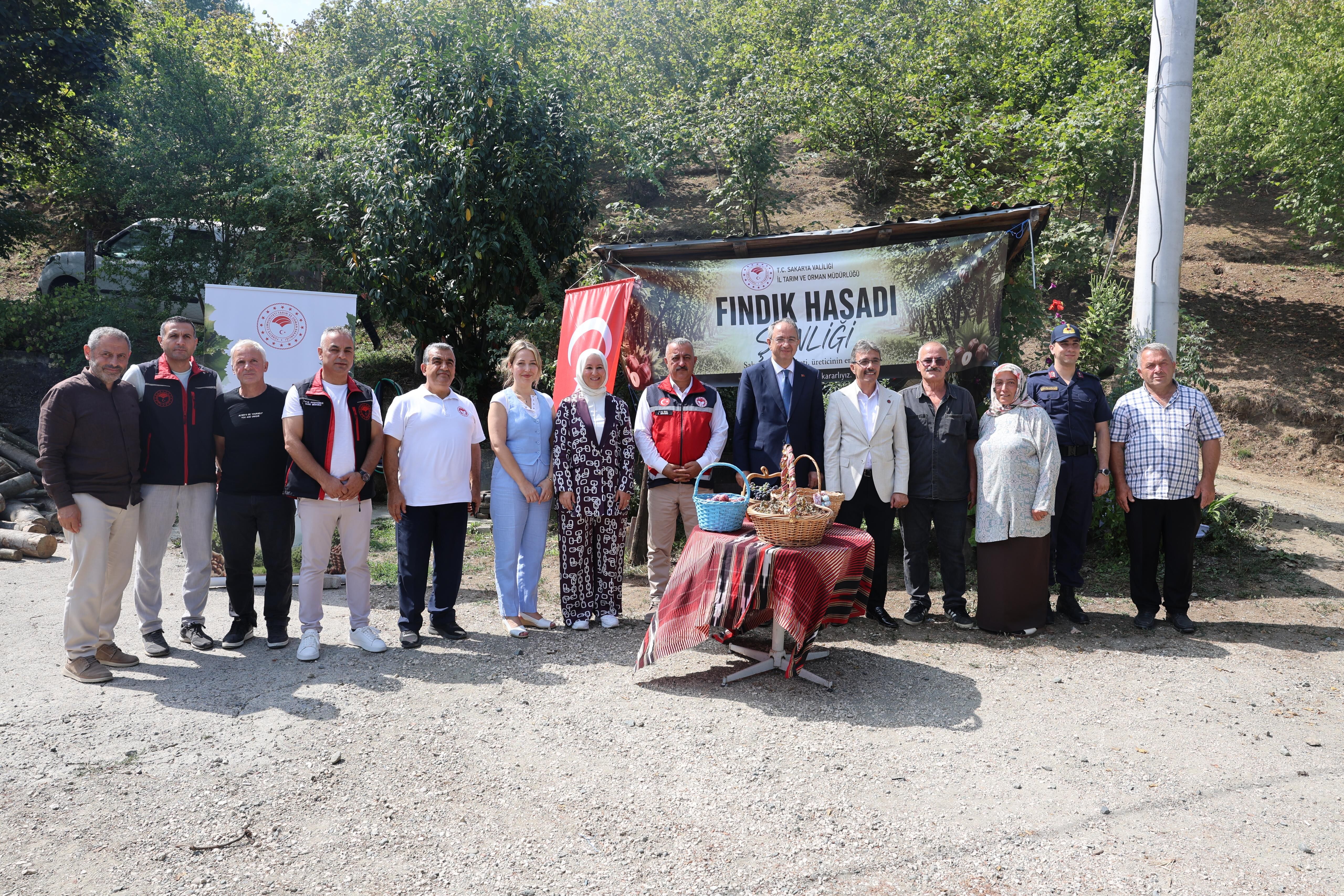 Erenler’de Findik Hasadi Şenli̇ği̇’nde Üreti̇ci̇lerle Buluşuldu (2)