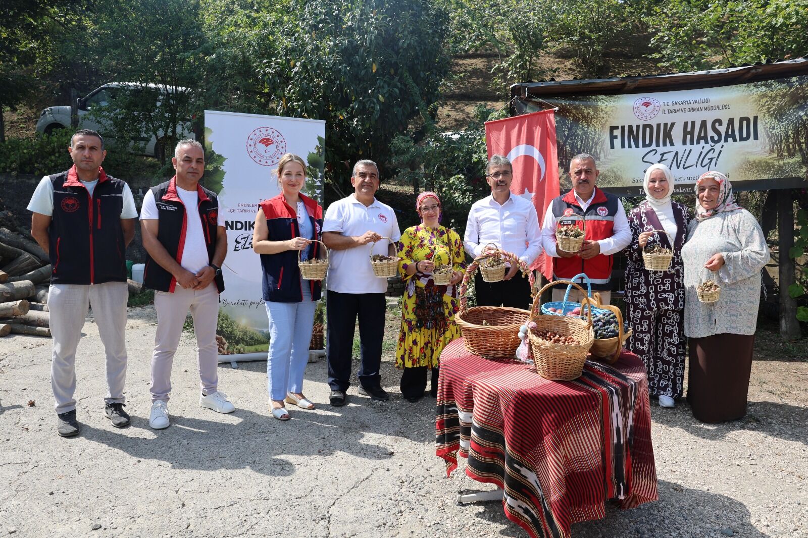 Erenler’de Findik Hasadi Şenli̇ği̇’nde Üreti̇ci̇lerle Buluşuldu (4)