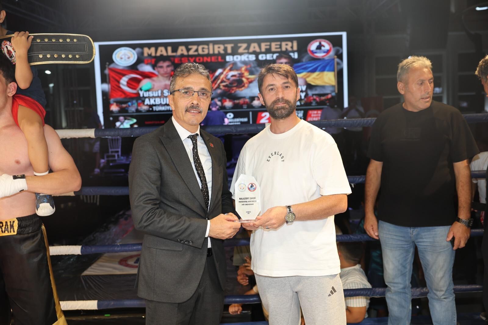 Erenler’de Malazgi̇rt Zaferi̇ Coşkusu Spor Ve Müzi̇kle Yaşandi (29)