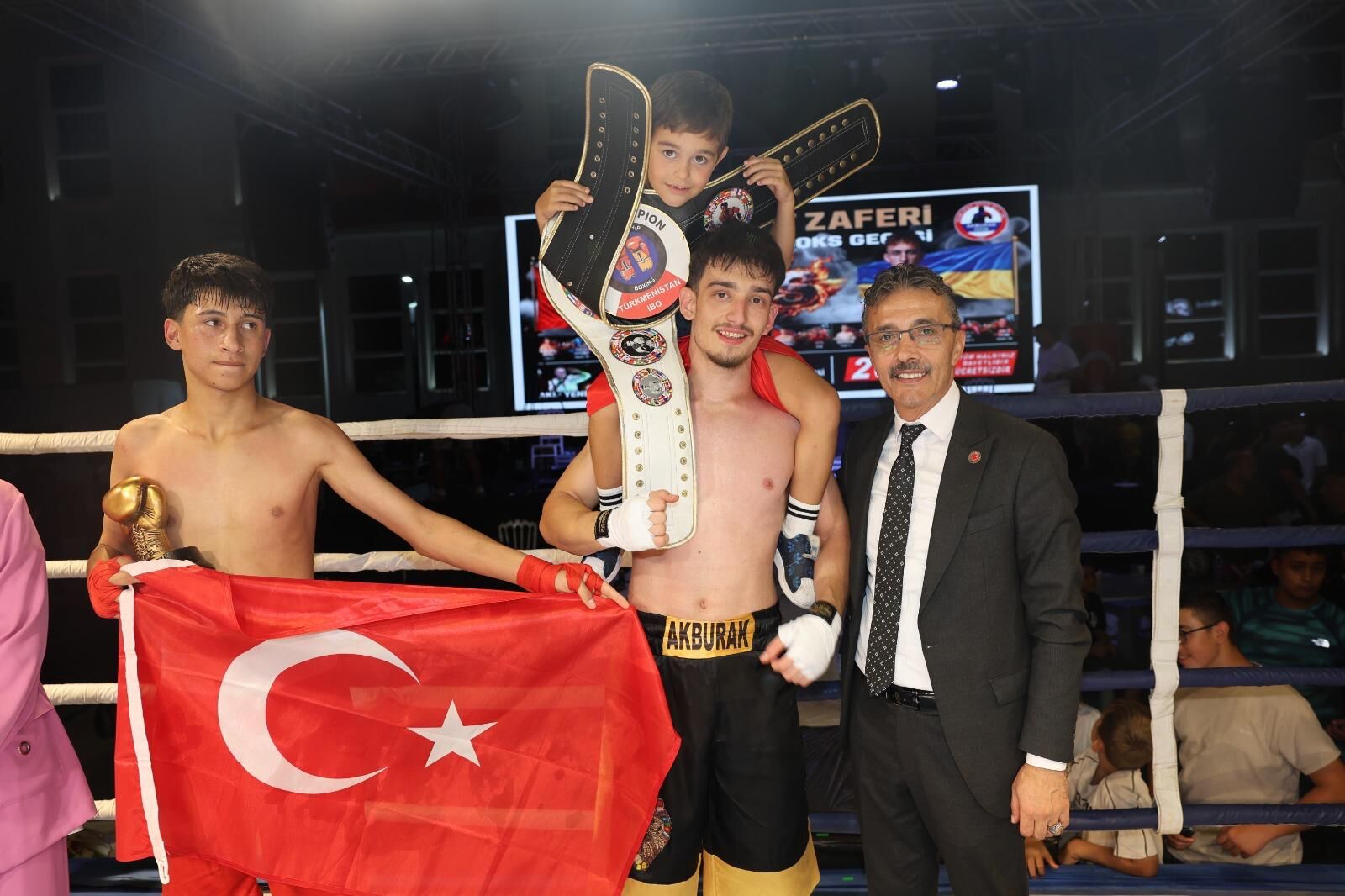Erenler’de Malazgi̇rt Zaferi̇ Coşkusu Spor Ve Müzi̇kle Yaşandi (30)