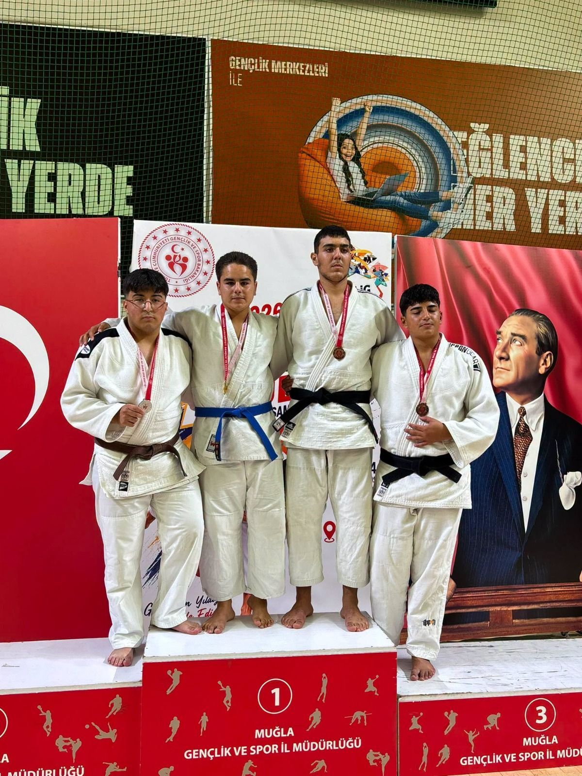 Türkiye üçüncülüğü bize geldi