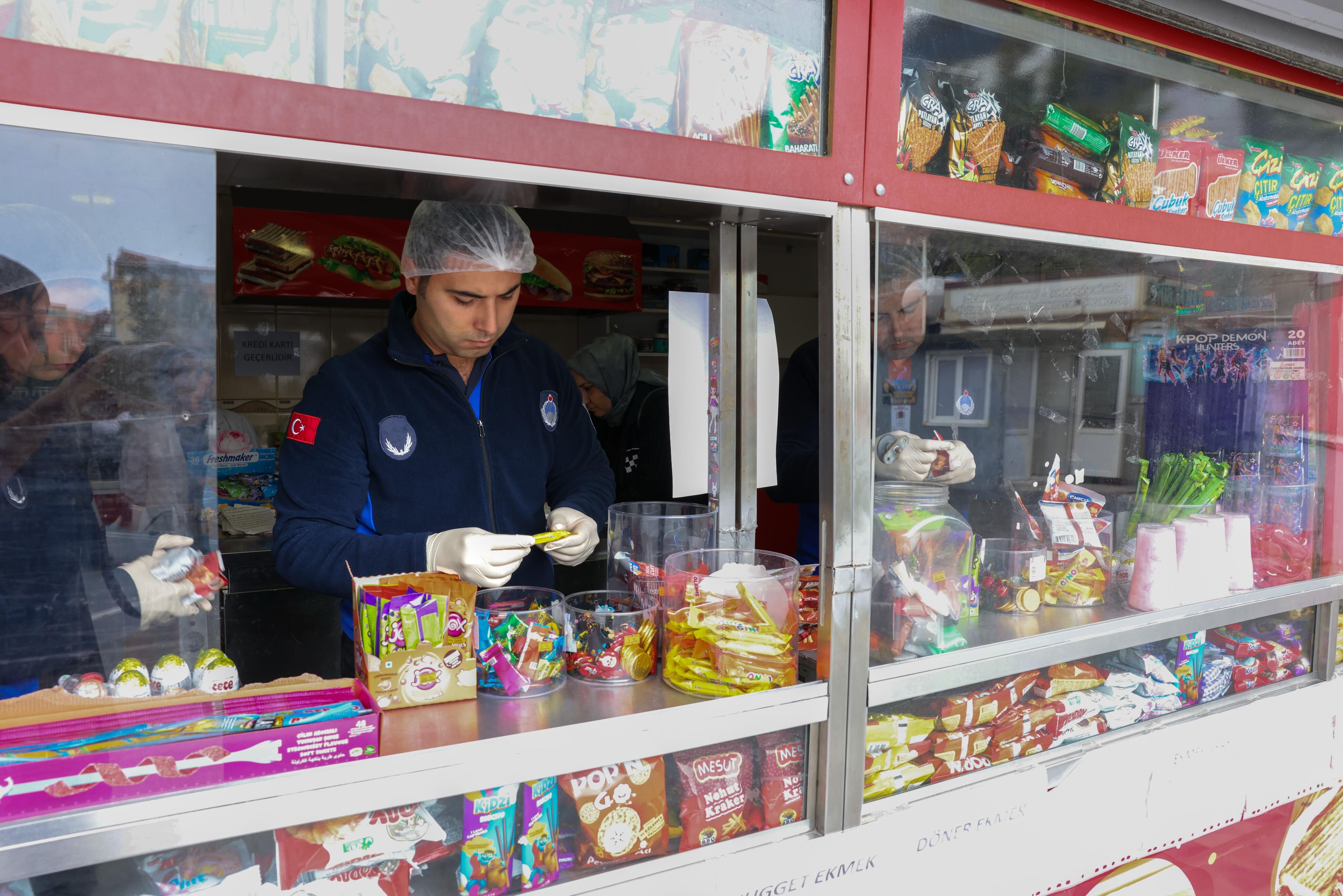 Arnavutköy Belediyesinden okul kantinlerinde sağlıklı ve güvenli gıda denetimi
