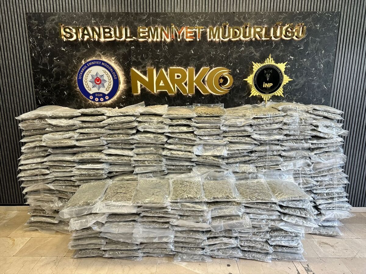 Beykoz'da uyuşturucu operasyonunda 3 zanlı yakalandı