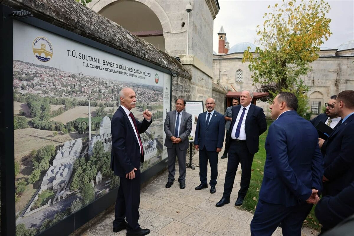 Kosova Başbakan Yardımcısı Damka Sağlık Müzesi'ni ziyaret etti