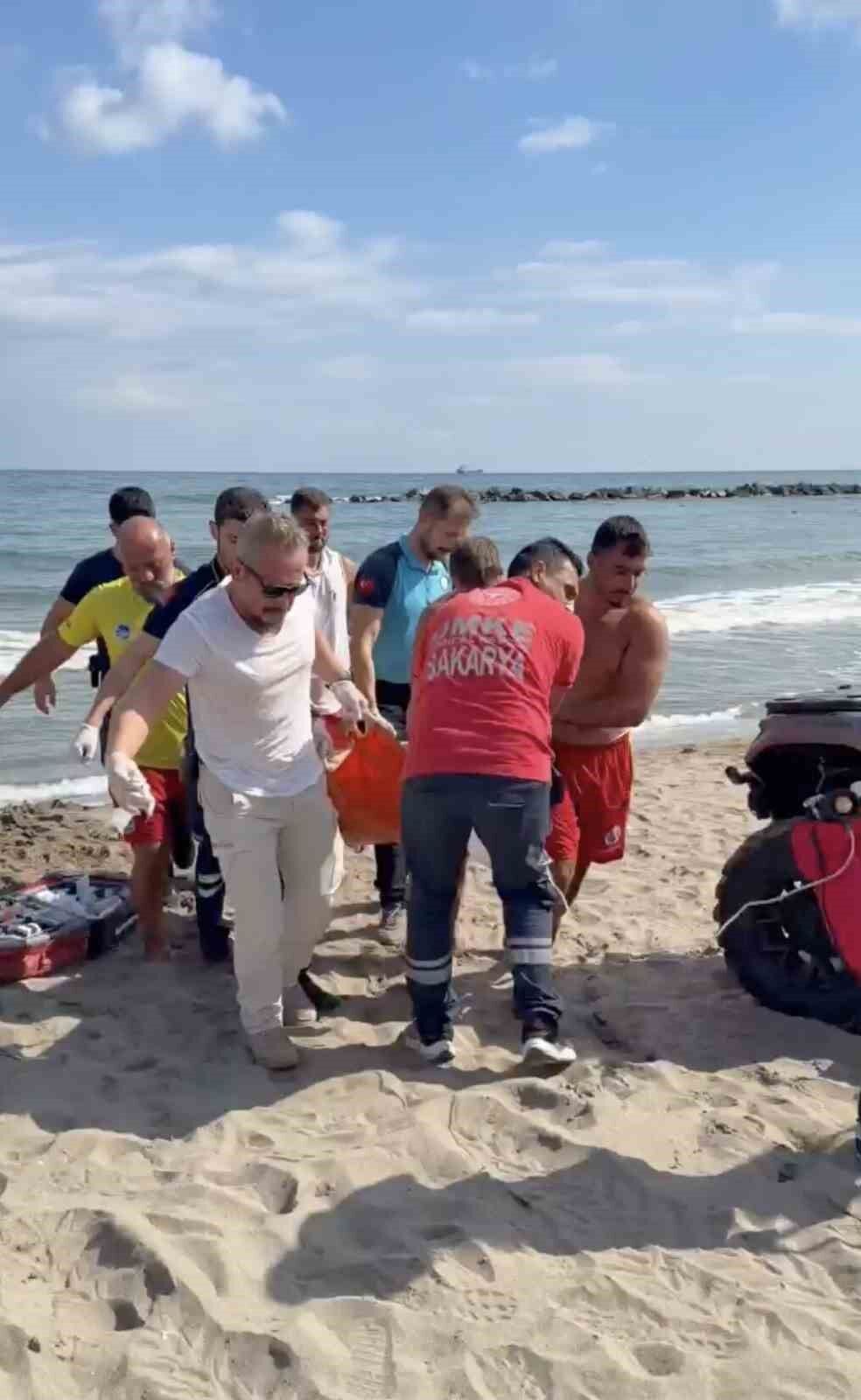 Denizde hareketsiz bulunan vatandaş için ekipler seferber oldu!