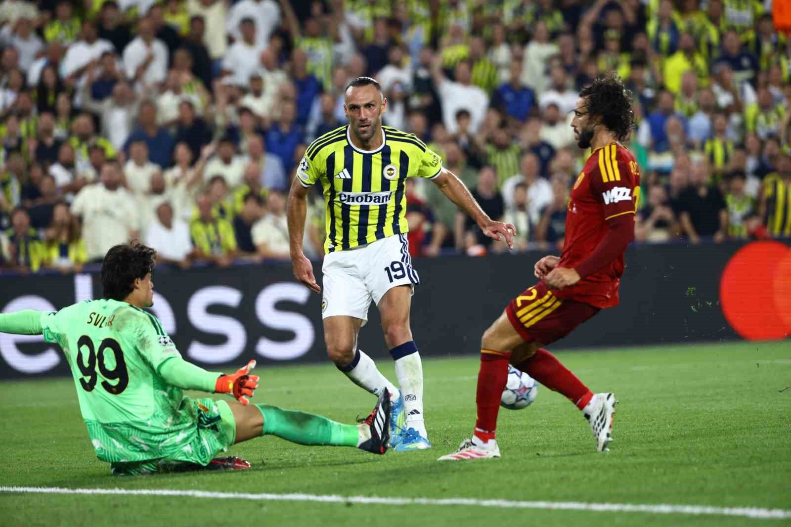 Fenerbahçe, Şampiyonlar Ligi'ne 1 puanla başladı