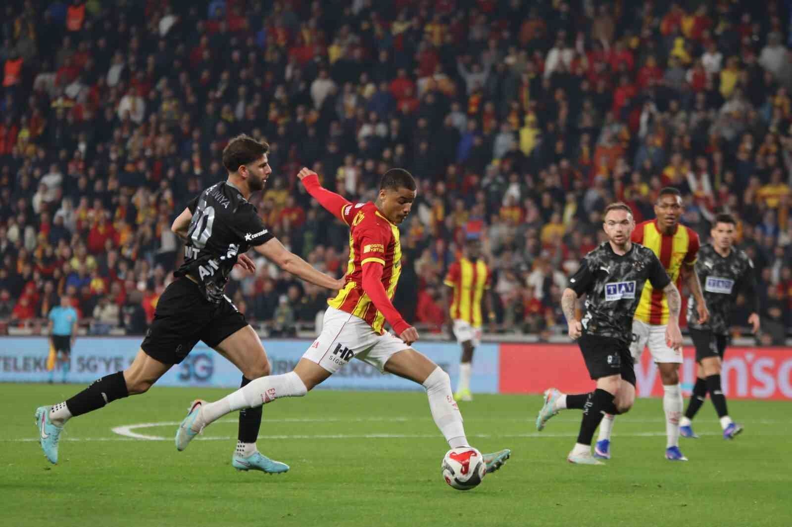 Göztepe, Alanyaspor deplasmanında