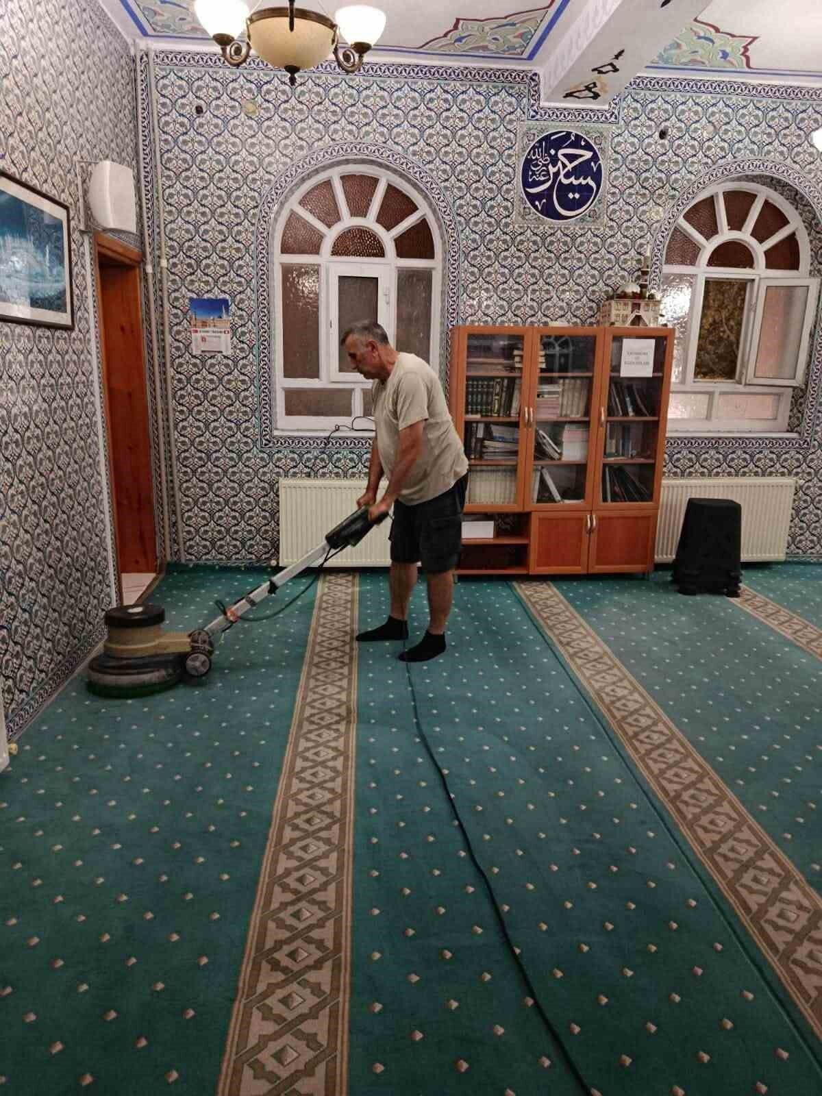 Marmara Adaları'nda camiler kış sezonuna hazırlanıyor