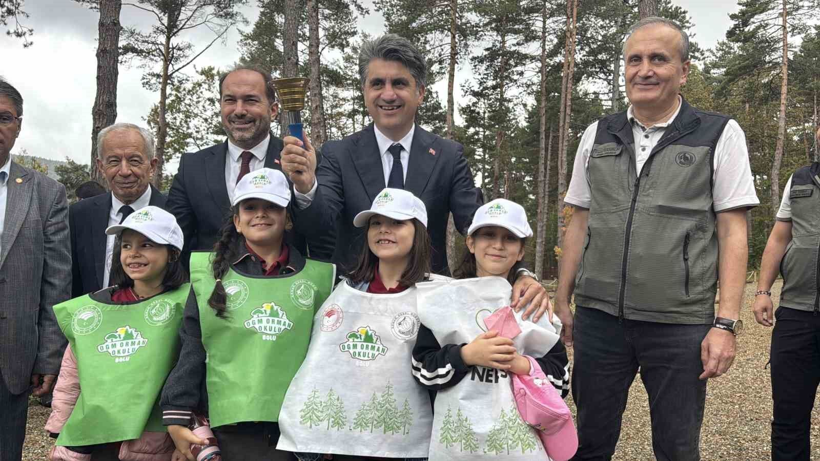 Türkiye'de bir ilk: Bolu'da 'Orman Okulu' eğitime açıldı