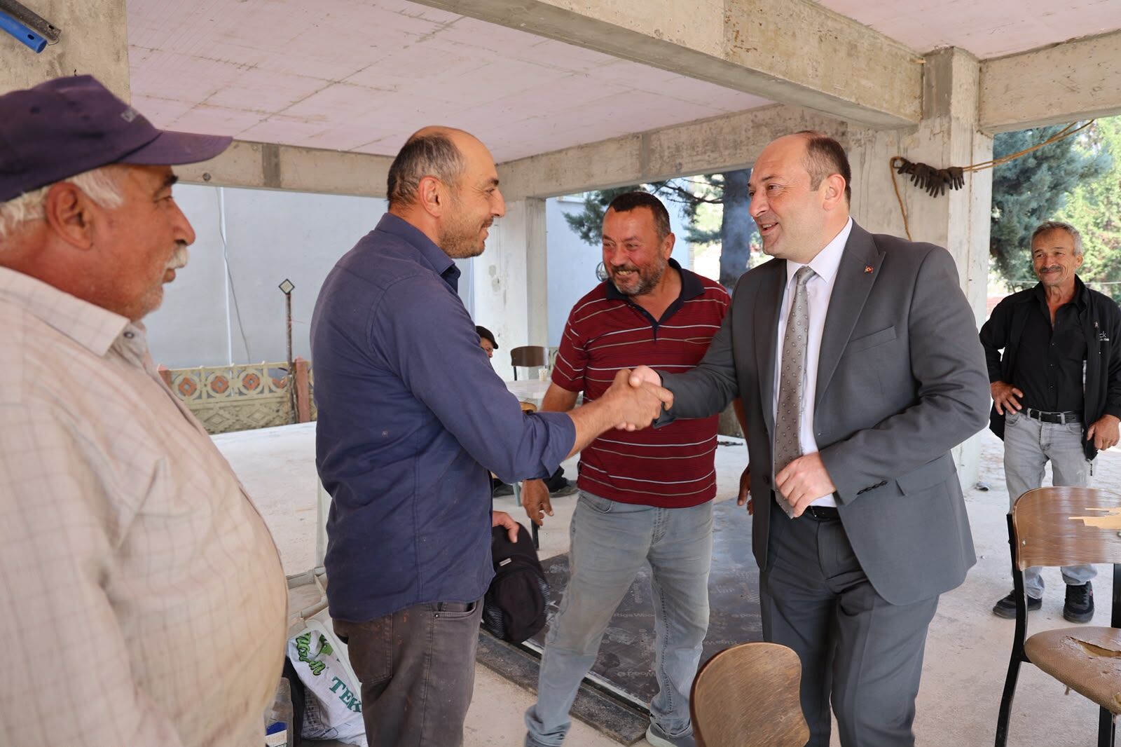 Başkan Yıldız, Akdoğan Mahallesi'ndeki çalışmaları yerinde inceledi