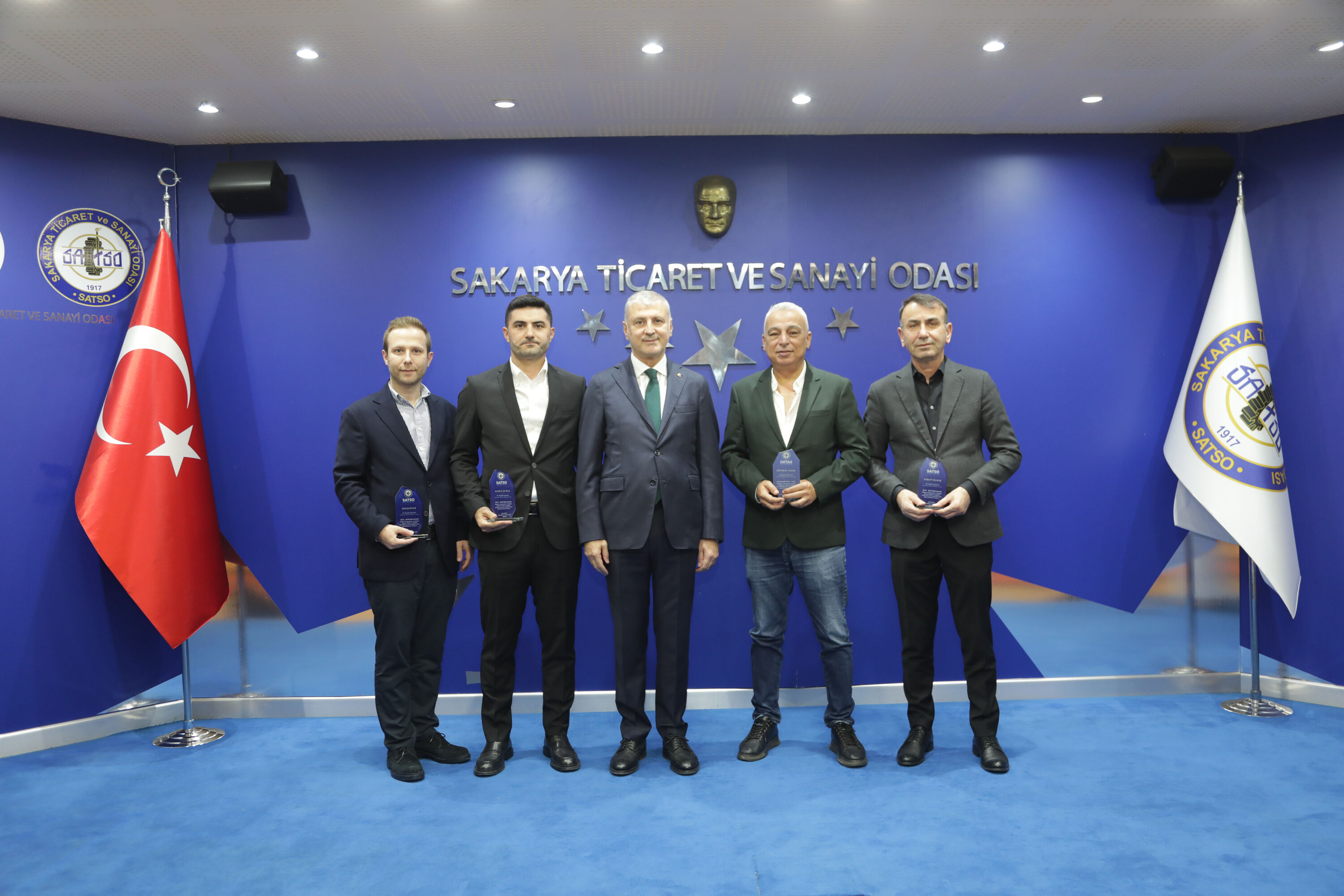 18 Komiteler Plaket Ta¶Reni 20261008 137