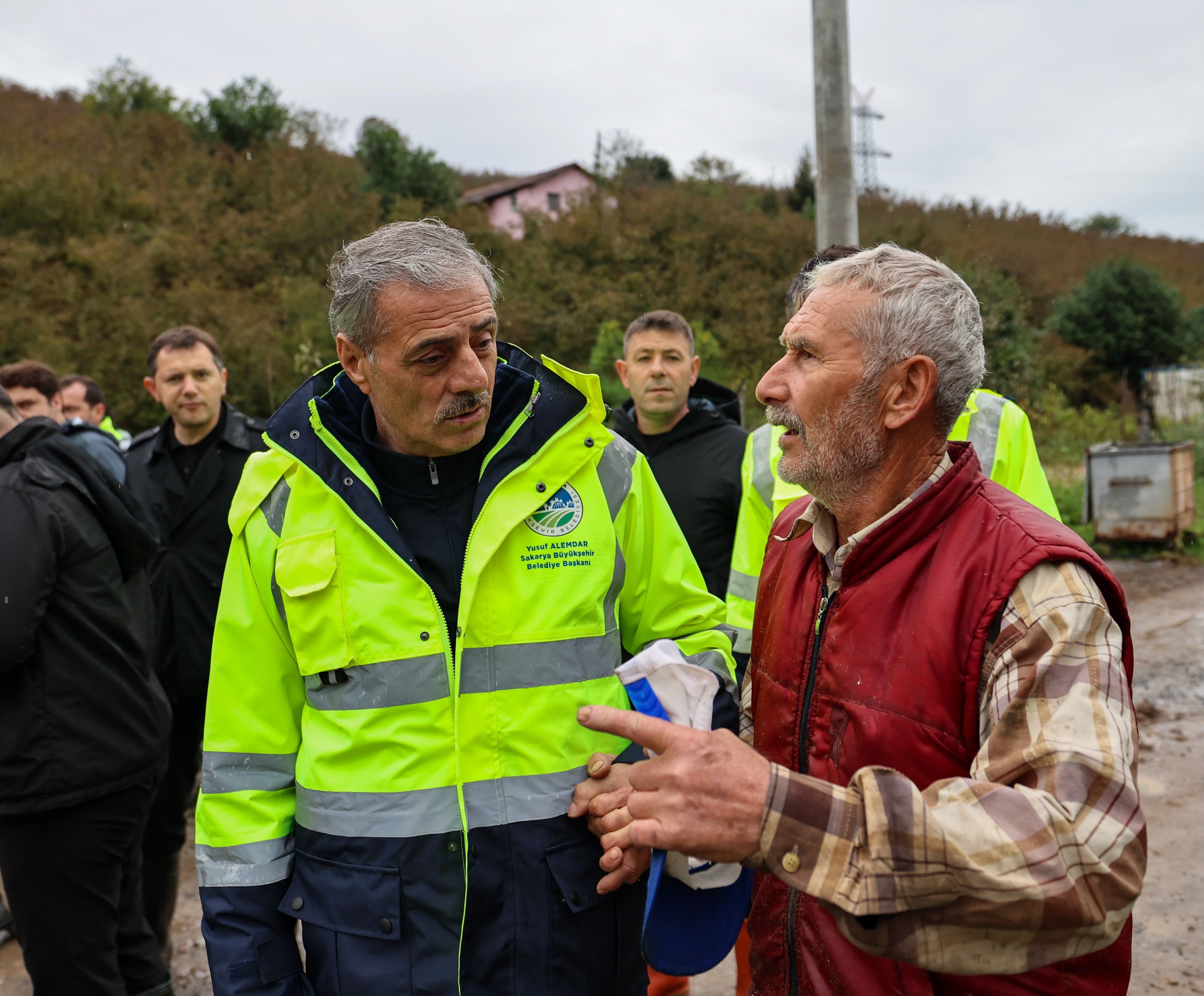 Başkan Alemdar’dan sel ve taşkın bölgelerine yakın takip: “İlk andan itibaren sahadayız, vatandaşlarımızın yanındayız”