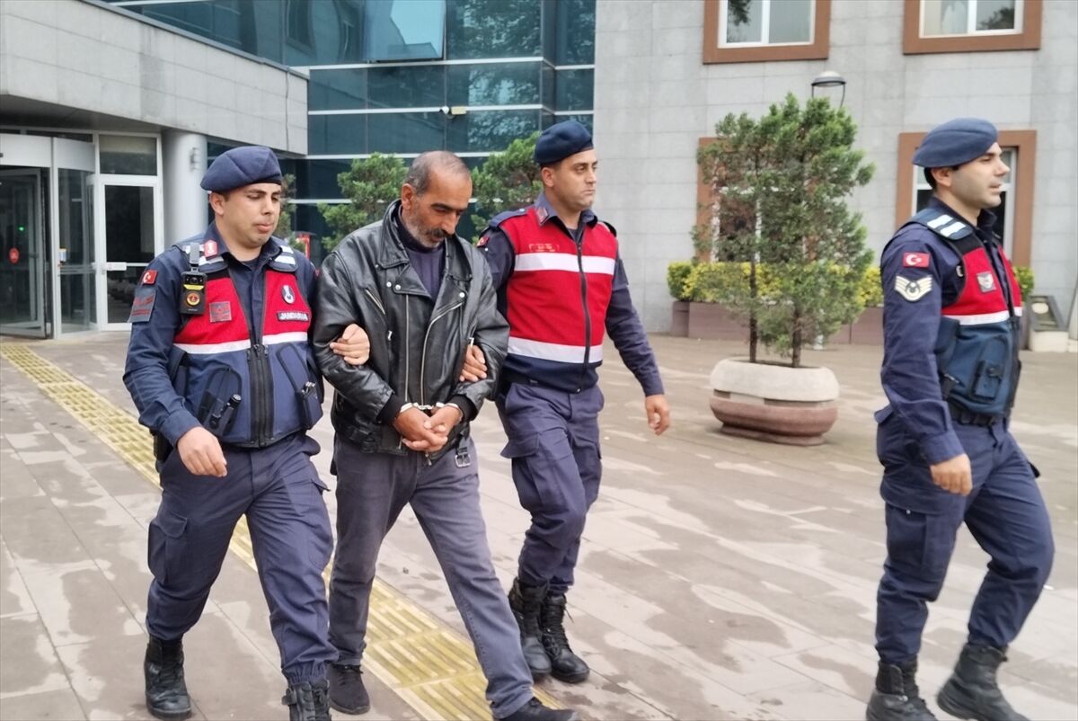 Bursa'da evden altın çaldığı öne sürülen zanlı tutuklandı