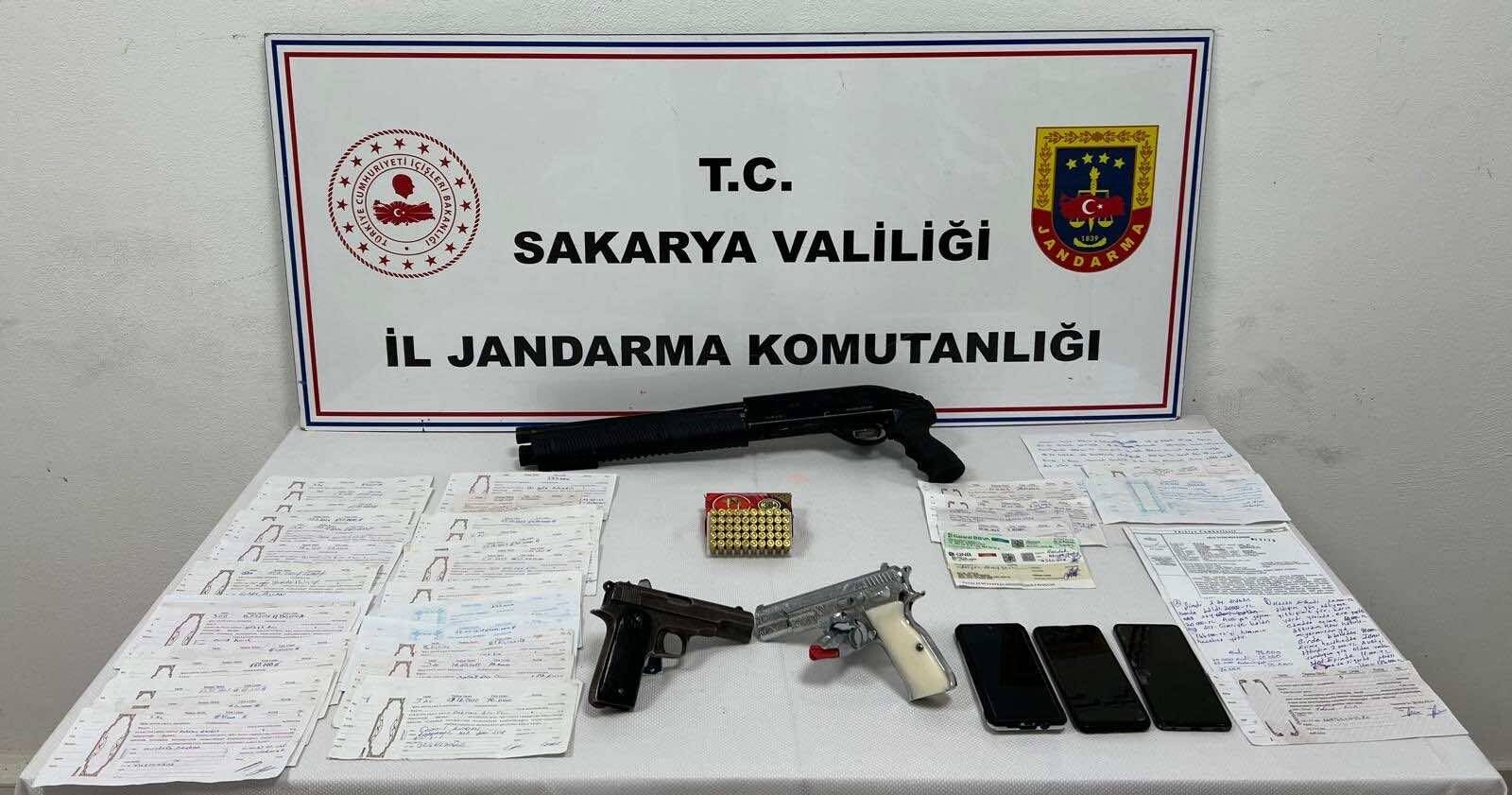 Sakarya'da 'tefecilik' operasyonunda 3 şüpheli yakalandı